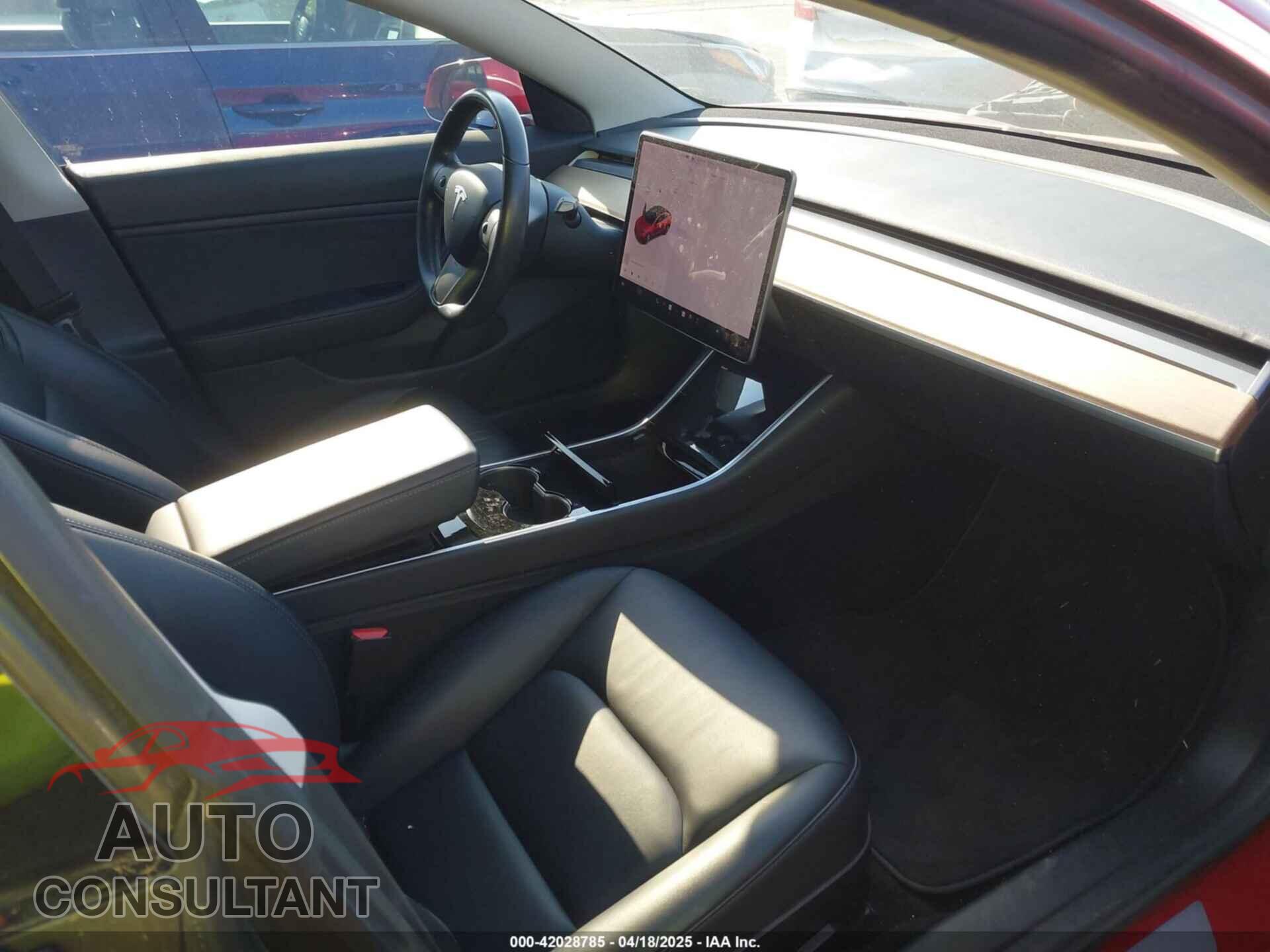 TESLA MODEL 3 2018 - 5YJ3E1EA5JF063555
