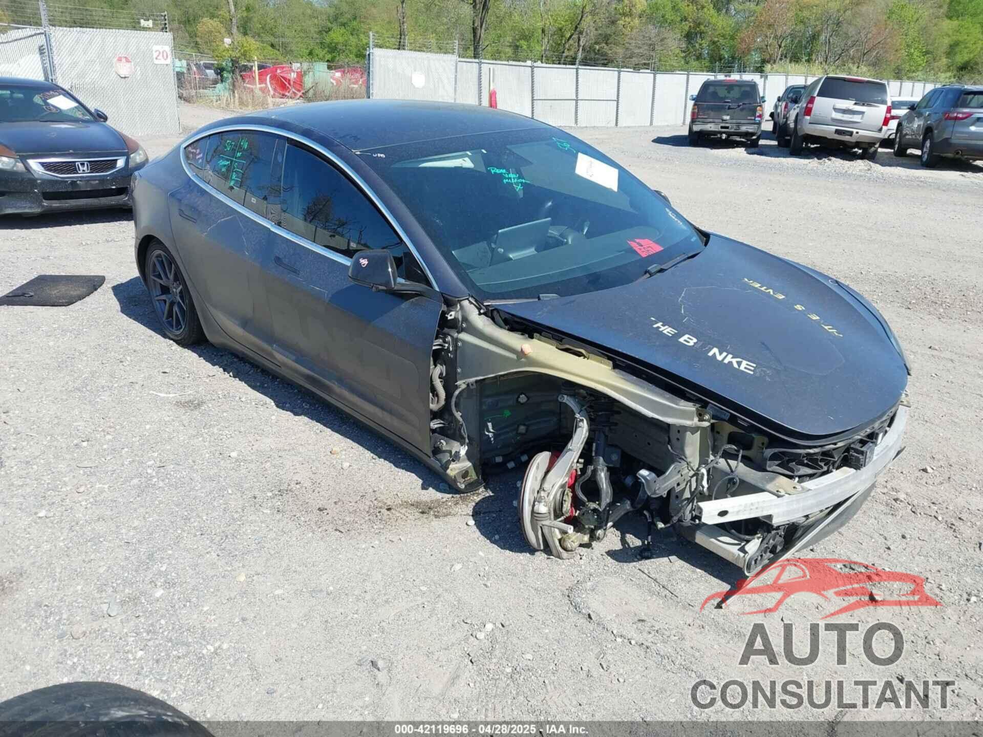 TESLA MODEL 3 2019 - 5YJ3E1EB4KF209793