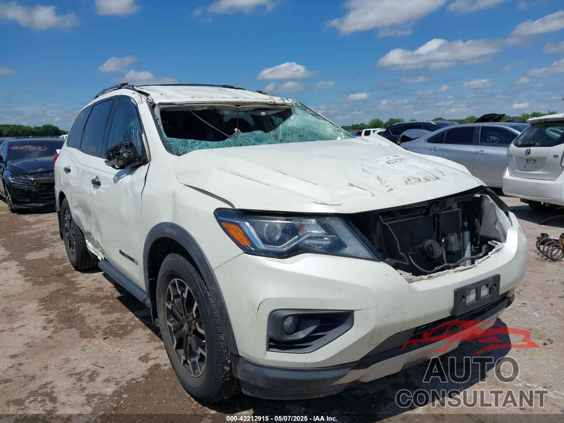NISSAN PATHFINDER 2019 - 5N1DR2MN6KC649761