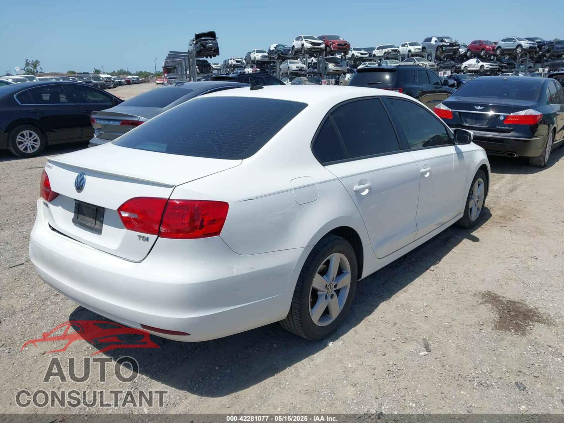 VOLKSWAGEN JETTA 2012 - 3VWLL7AJ5CM417536