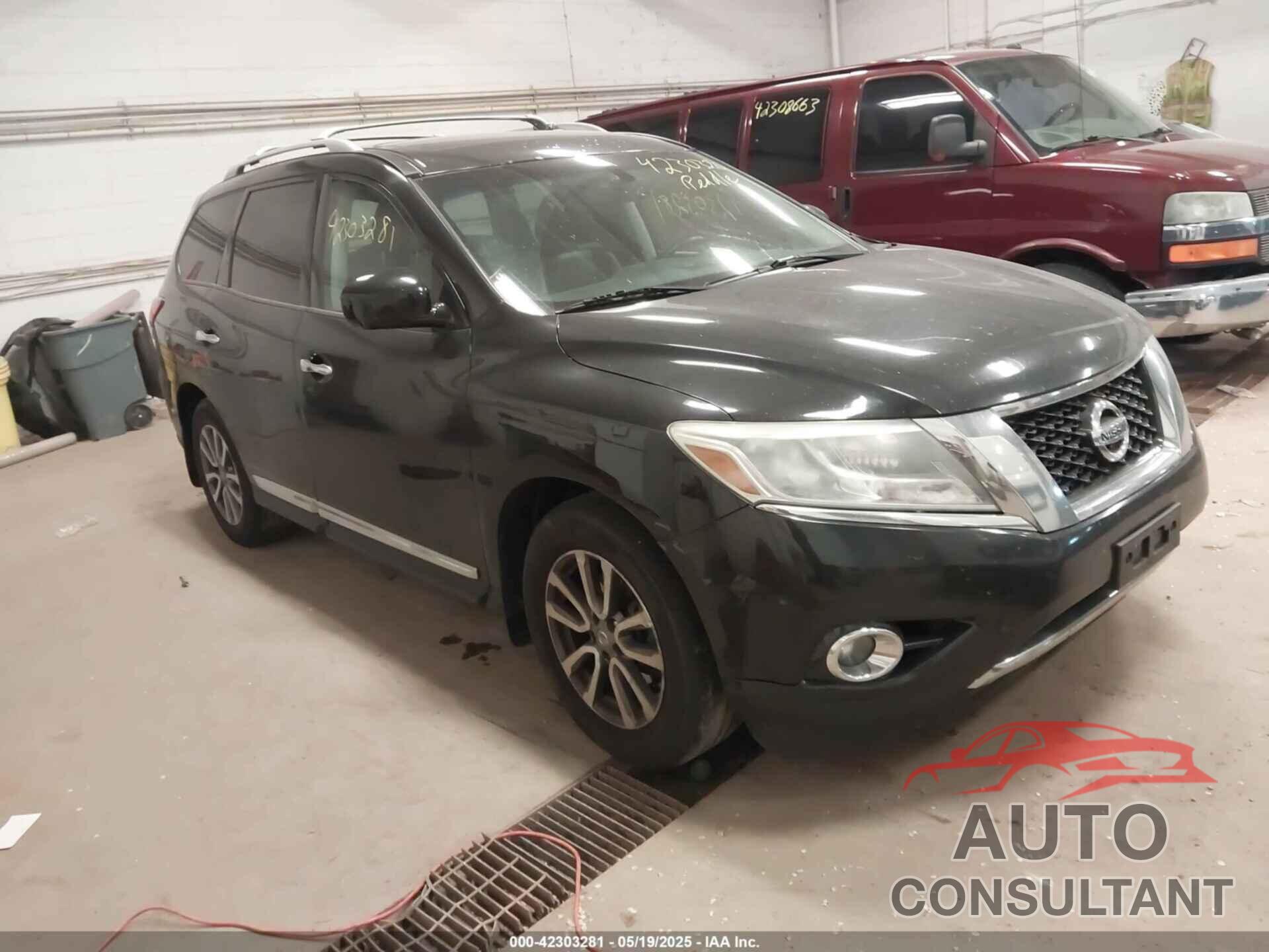 NISSAN PATHFINDER 2015 - 5N1AR2MM5FC658192