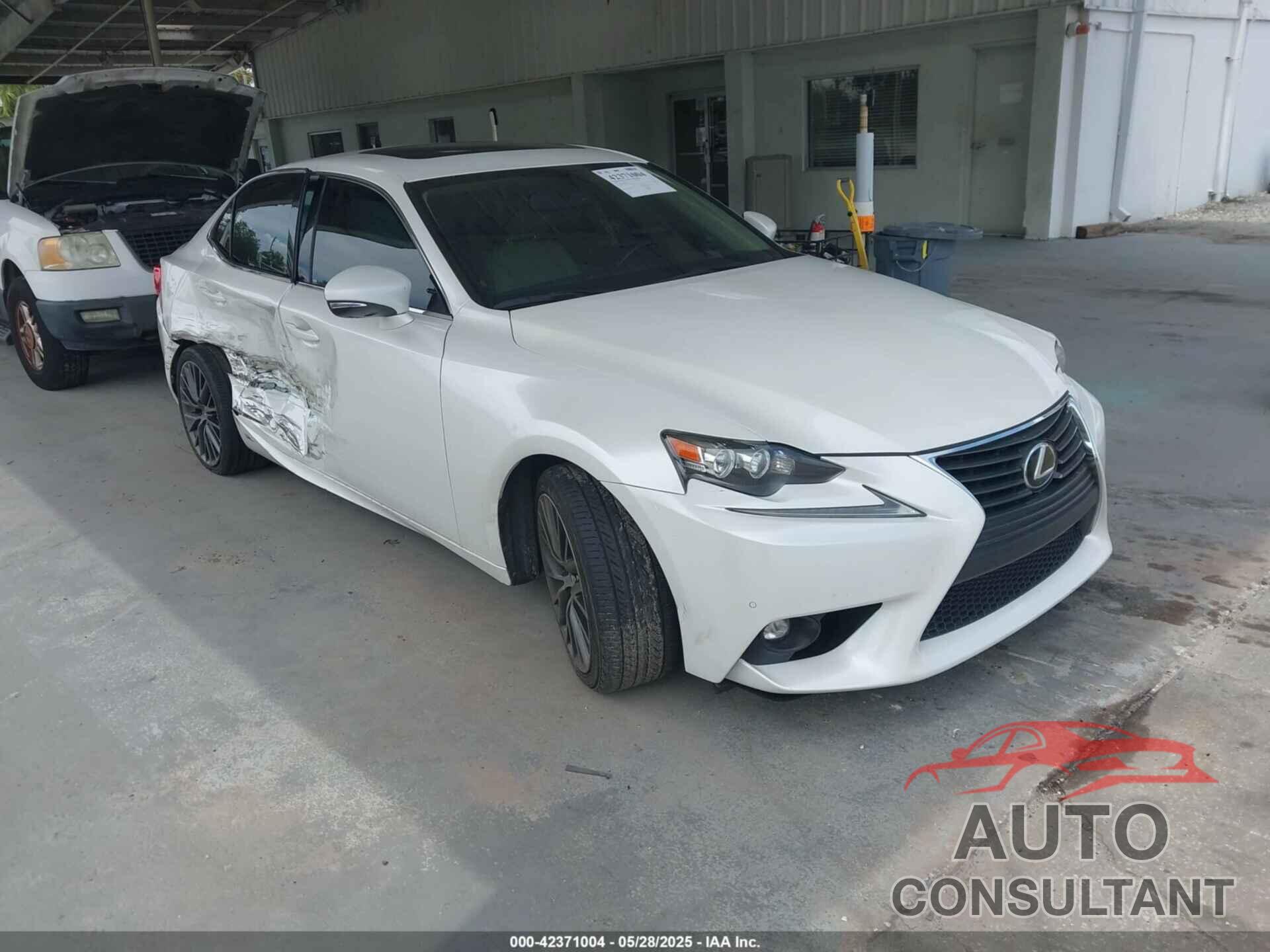 LEXUS IS 200T 2016 - JTHBA1D20G5002916