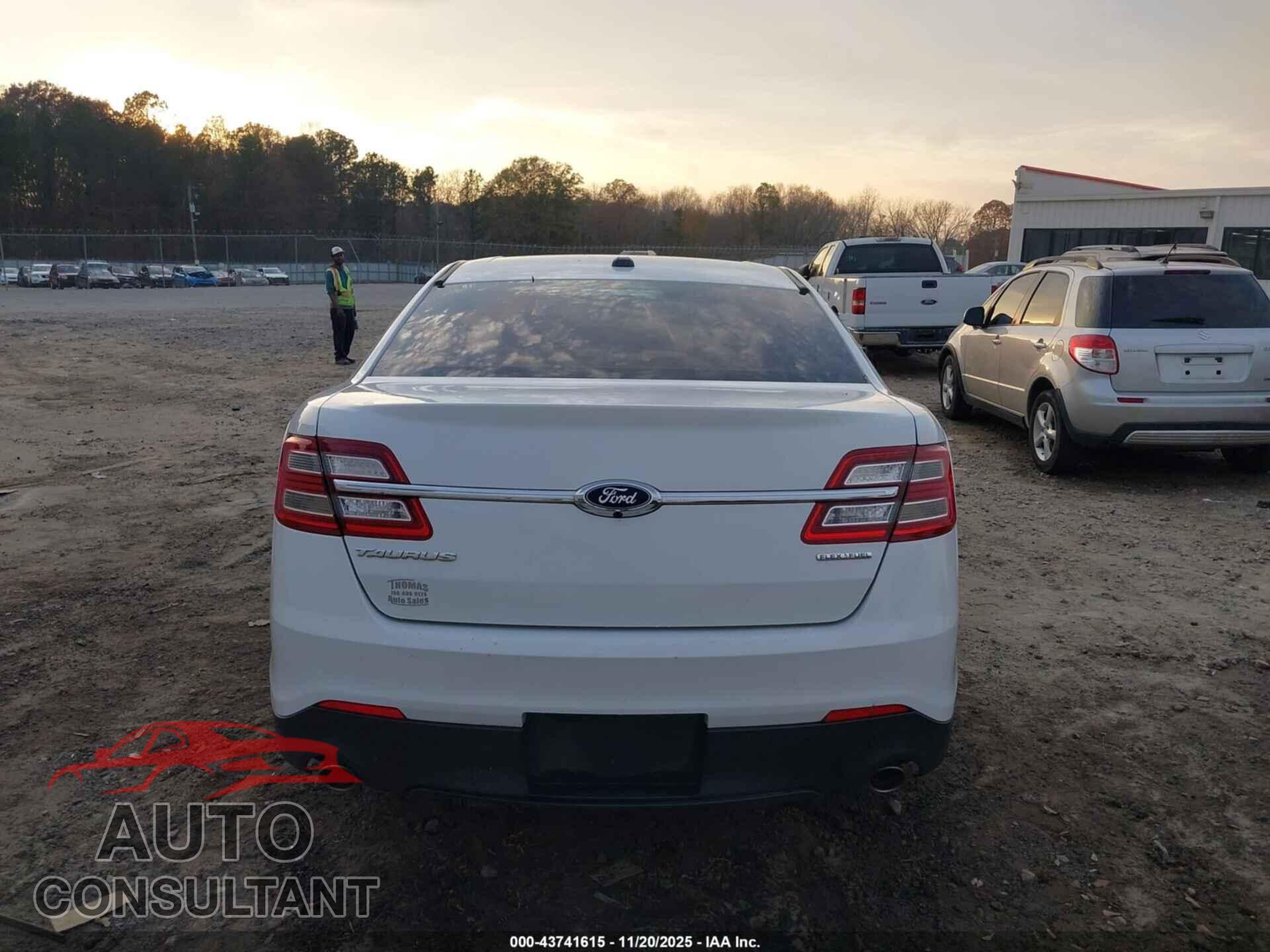 FORD TAURUS 2016 - 1FAHP2D84GG129733