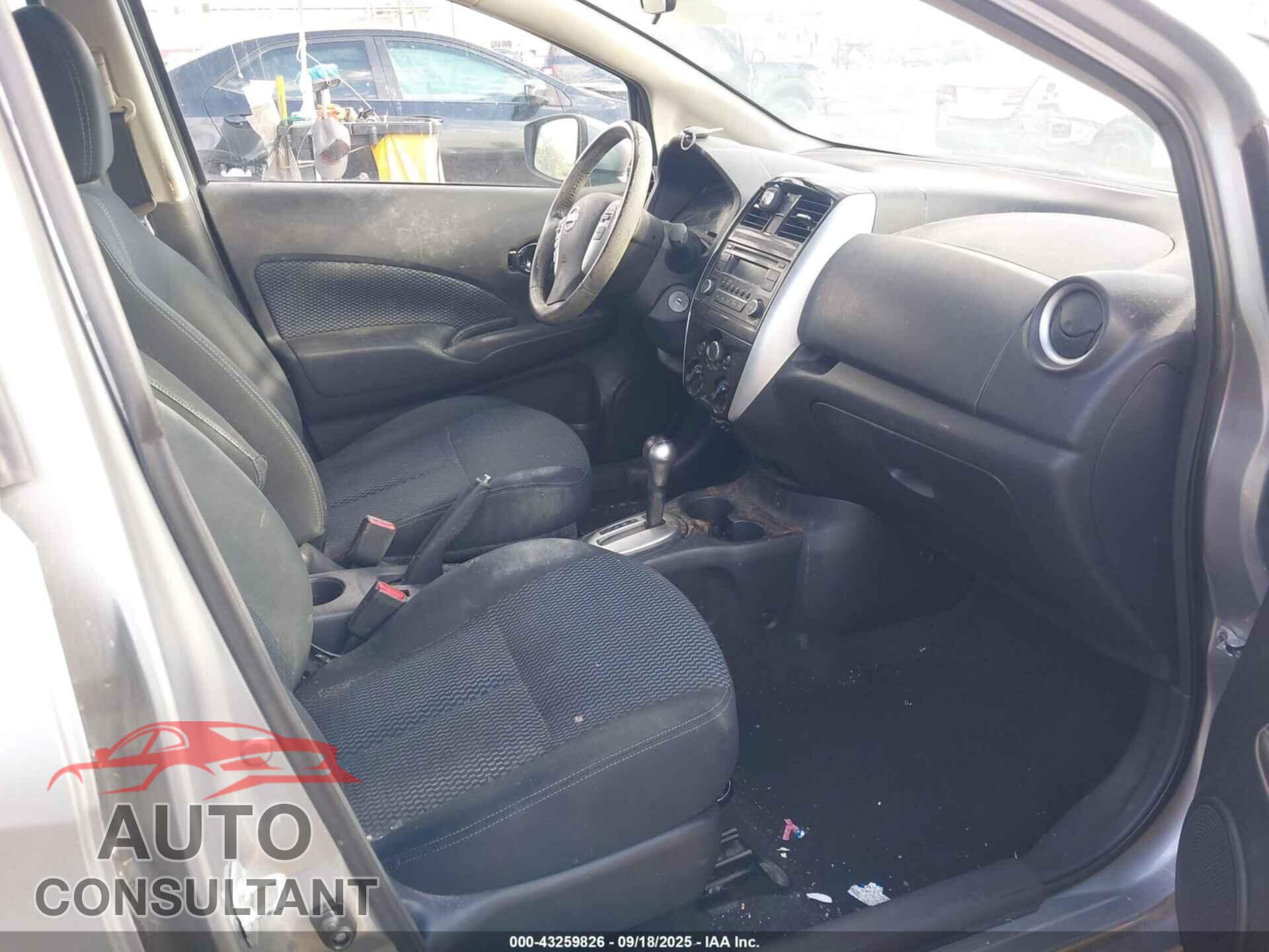 NISSAN VERSA NOTE 2015 - 3N1CE2CP2FL401549