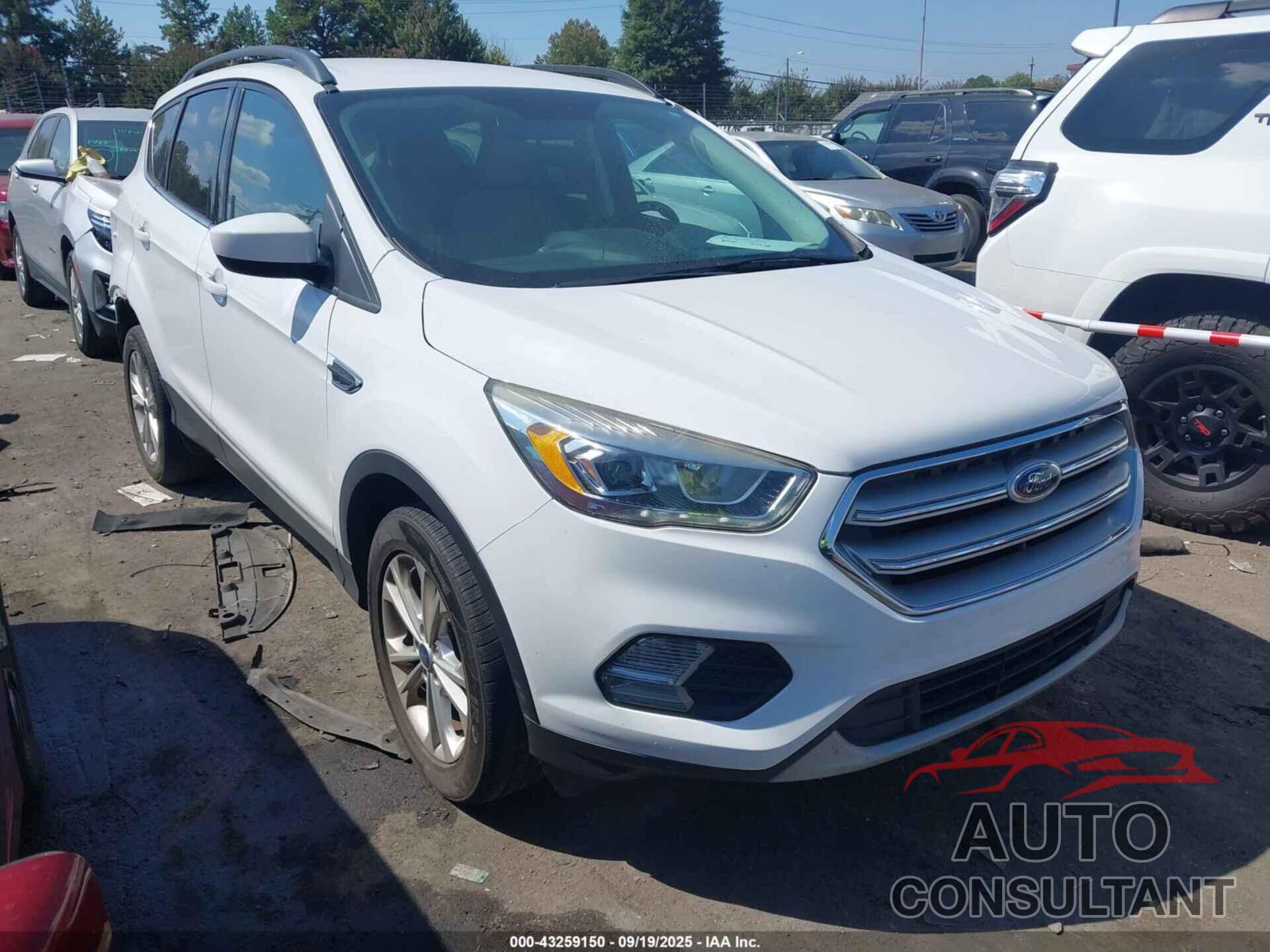 FORD ESCAPE 2018 - 1FMCU9HD7JUB55311