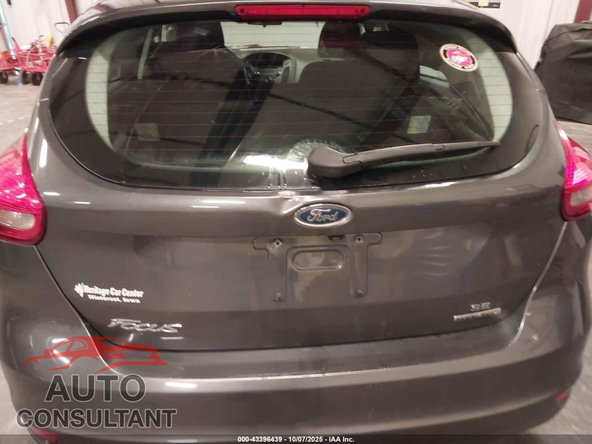 FORD FOCUS 2016 - 1FADP3K29GL237193