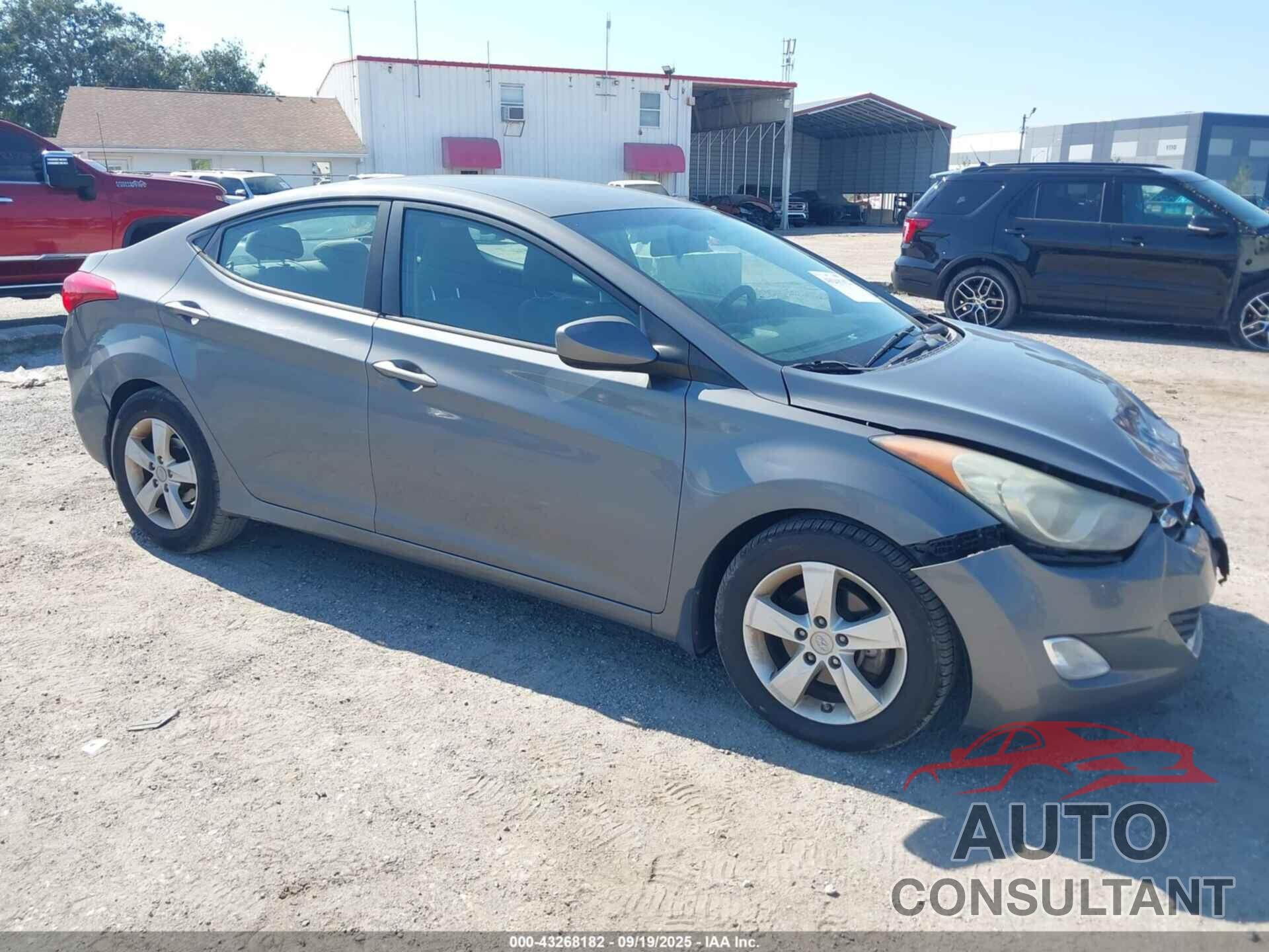 HYUNDAI ELANTRA 2013 - 5NPDH4AE9DH343085