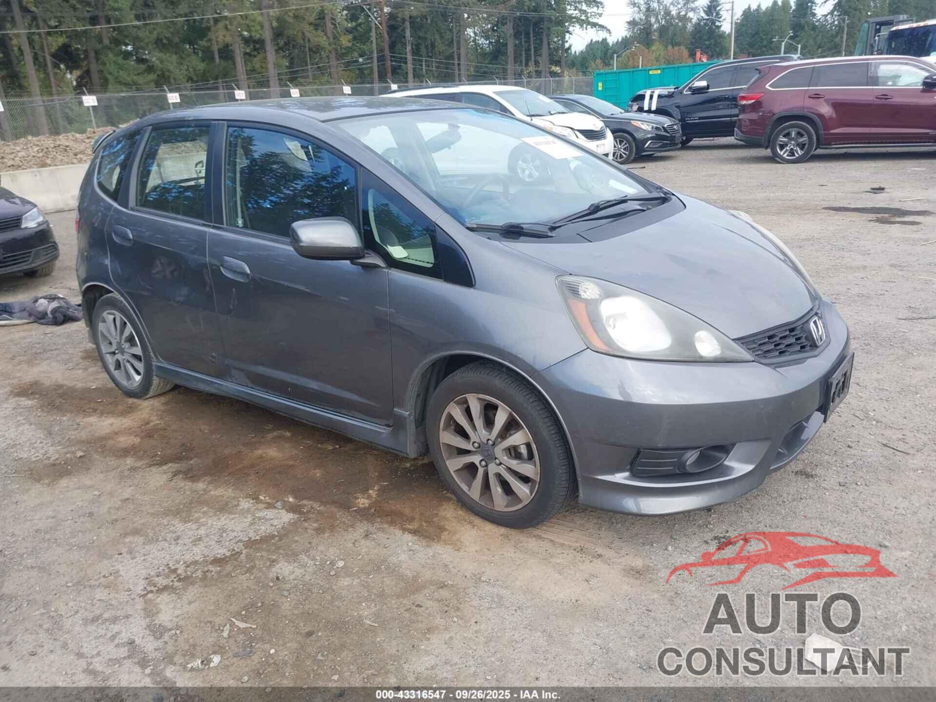 HONDA FIT 2013 - JHMGE8H52DC041344