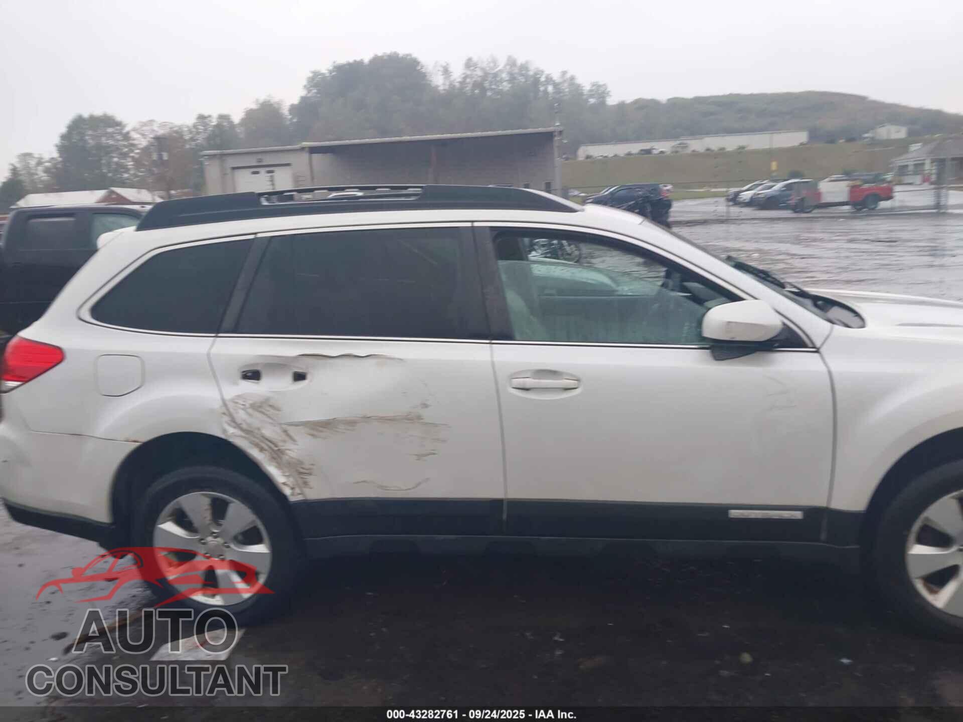 SUBARU OUTBACK 2011 - 4S4BRBKC0B3395375