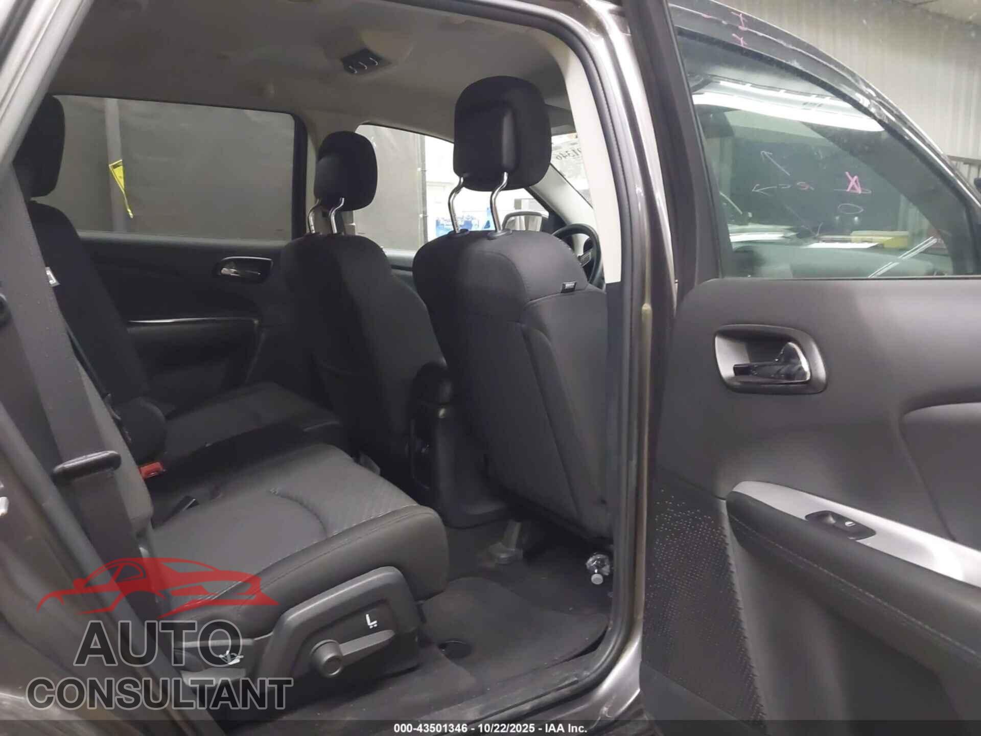 DODGE JOURNEY 2017 - 3C4PDCAB8HT637639