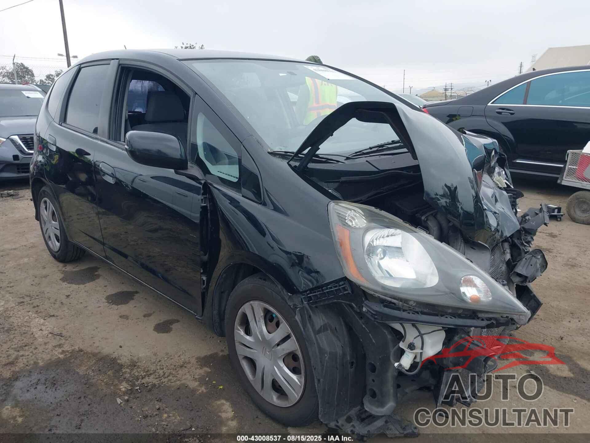 HONDA FIT 2011 - JHMGE8H39BS011081