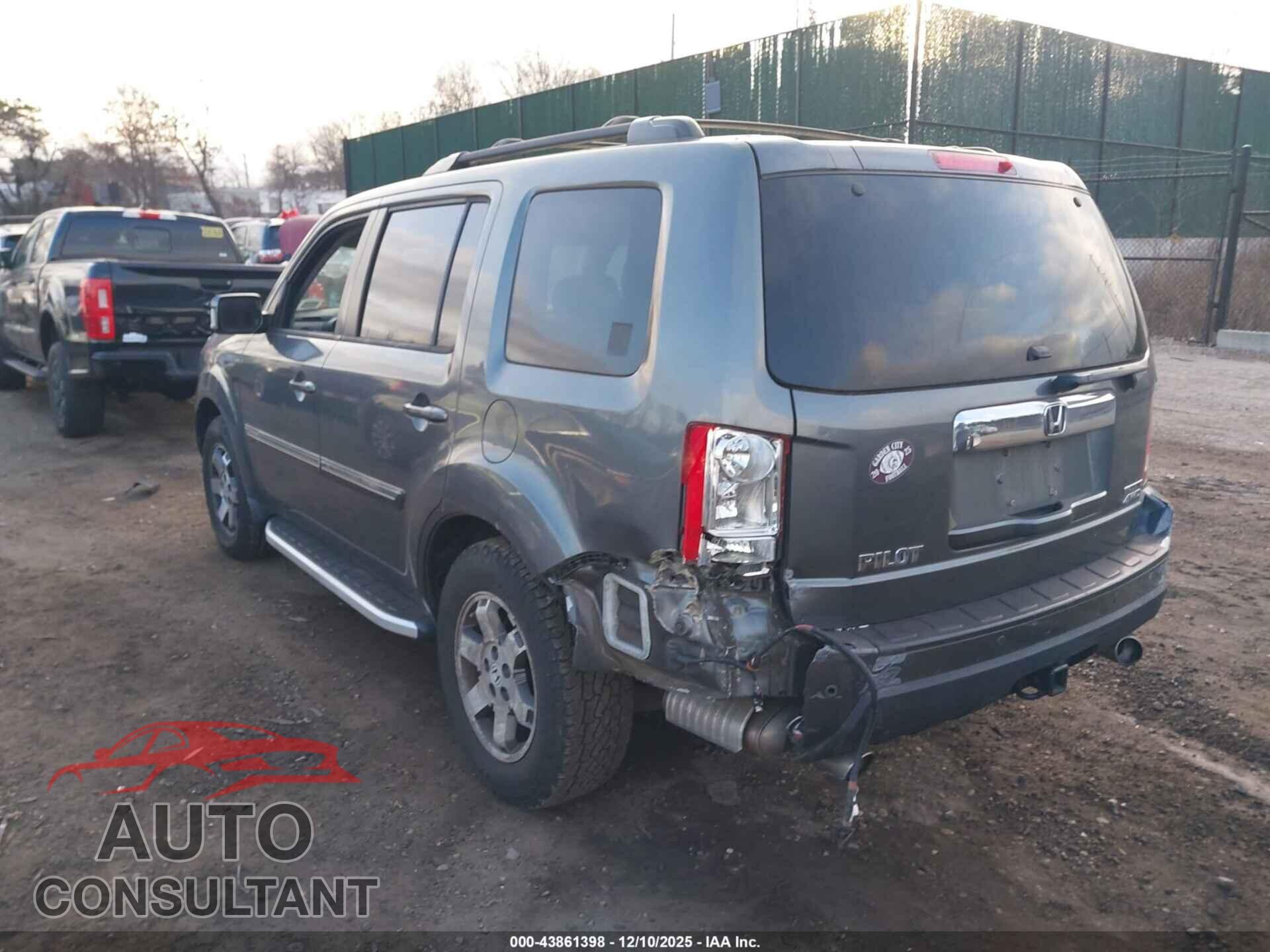 HONDA PILOT 2011 - 5FNYF4H91BB028552