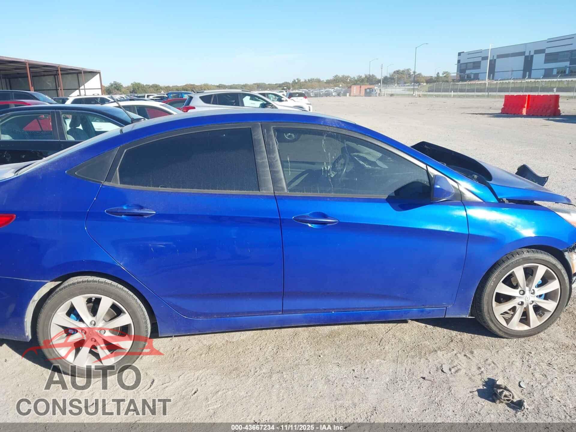 HYUNDAI ACCENT 2013 - KMHCU4AE3DU463473