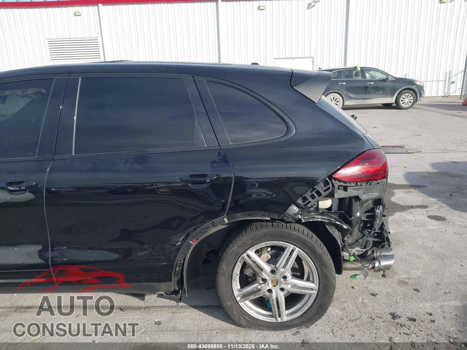 PORSCHE CAYENNE 2016 - WP1AB2A28GLA96011