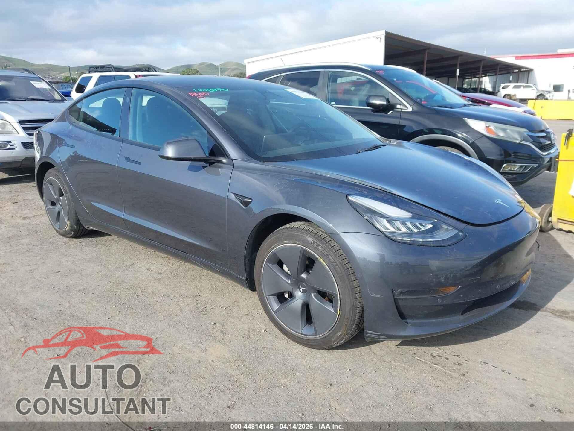 TESLA MODEL 3 2022 - 5YJ3E1EB5NF299749