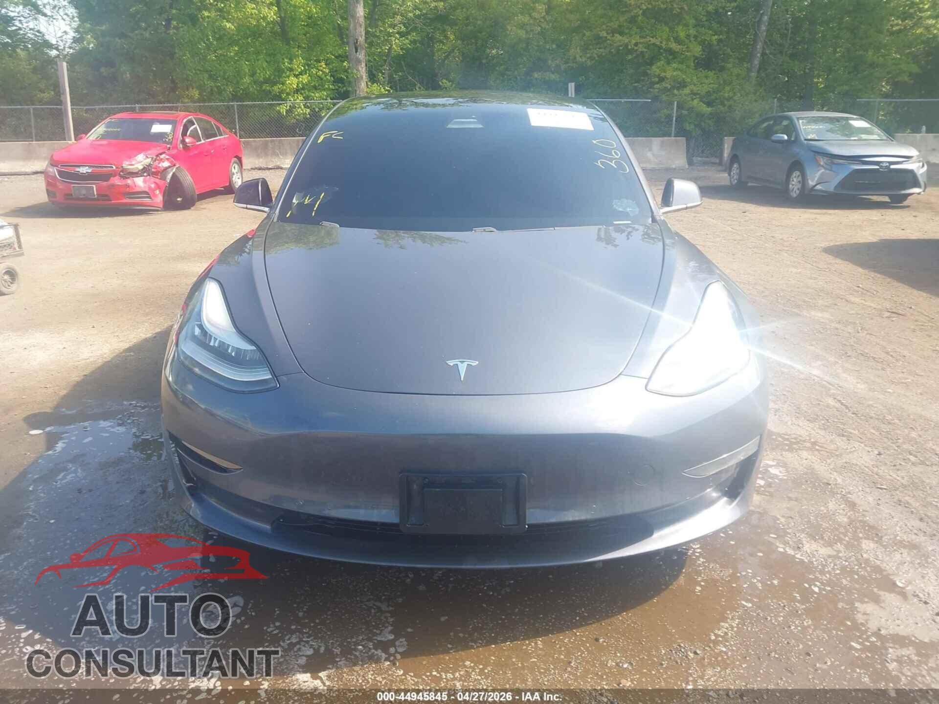 TESLA MODEL 3 2019 - 5YJ3E1EB7KF477883