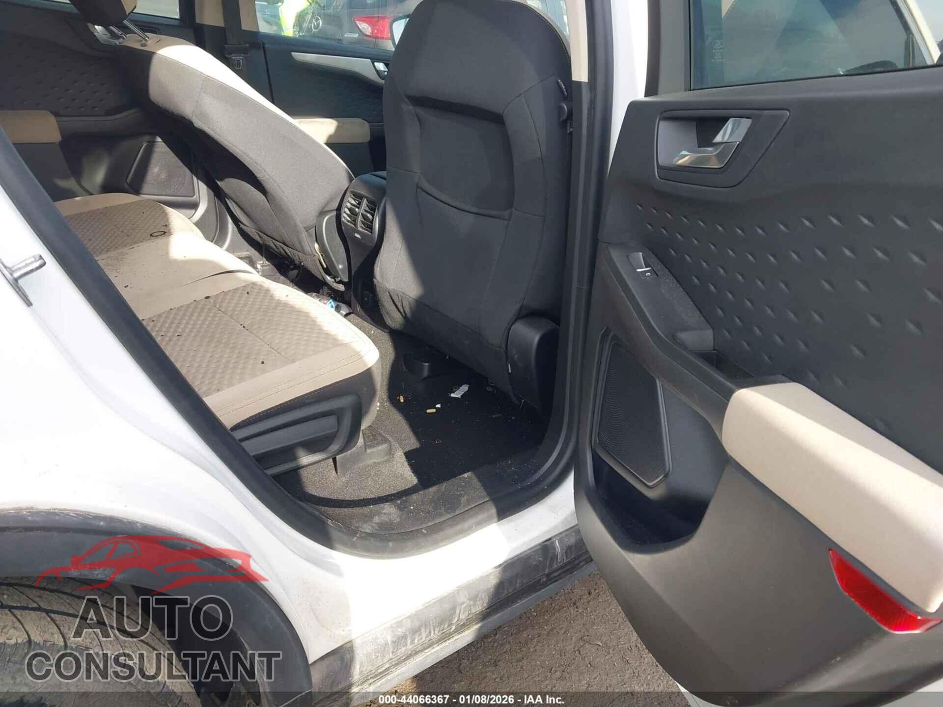 FORD ESCAPE 2020 - 1FMCU0G6XLUA45760