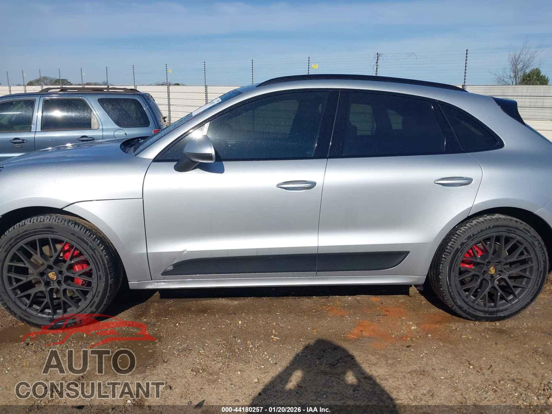 PORSCHE MACAN 2017 - WP1AG2A52HLB53607
