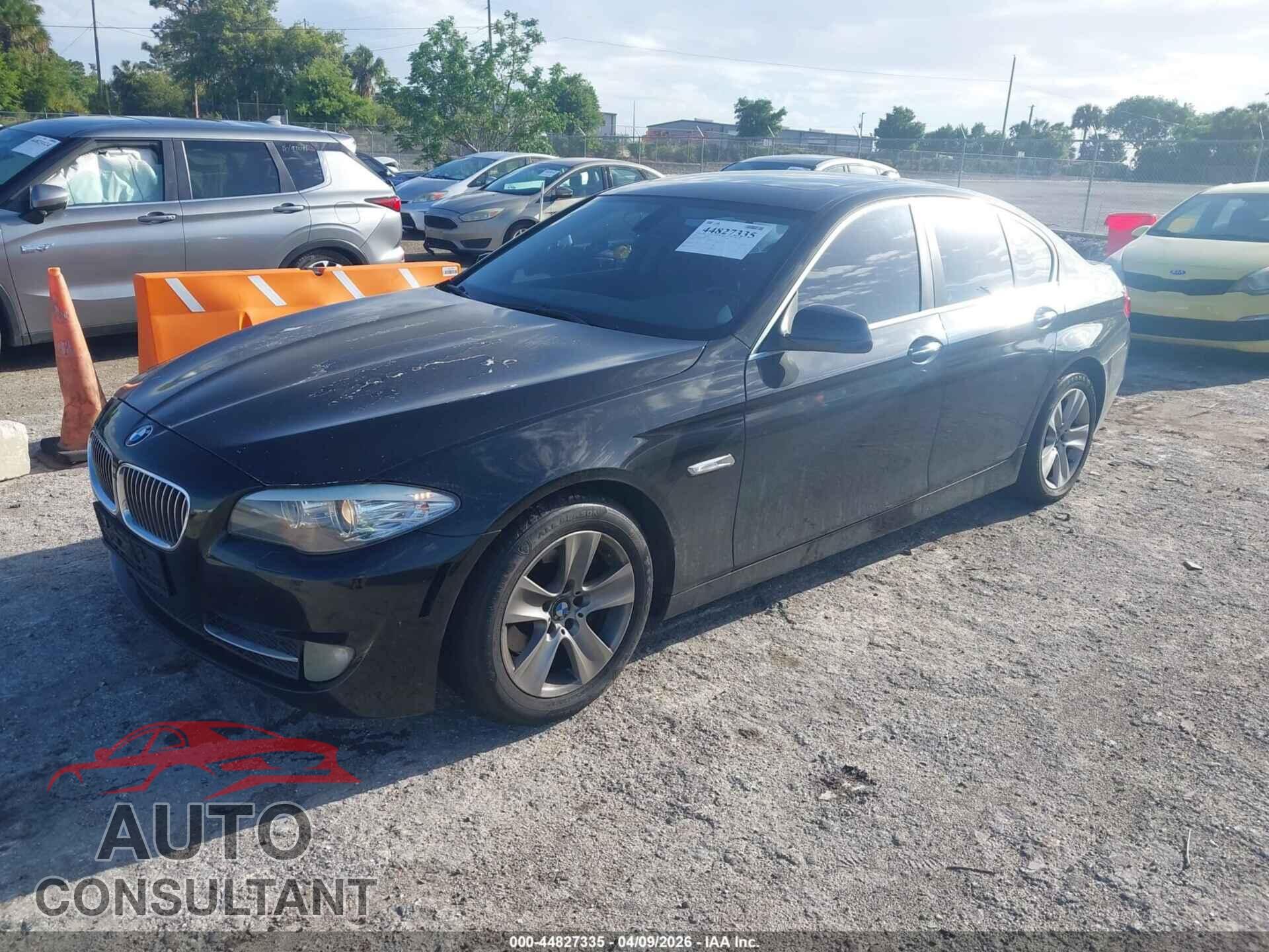 BMW 528I 2011 - WBAFR1C58BC736745