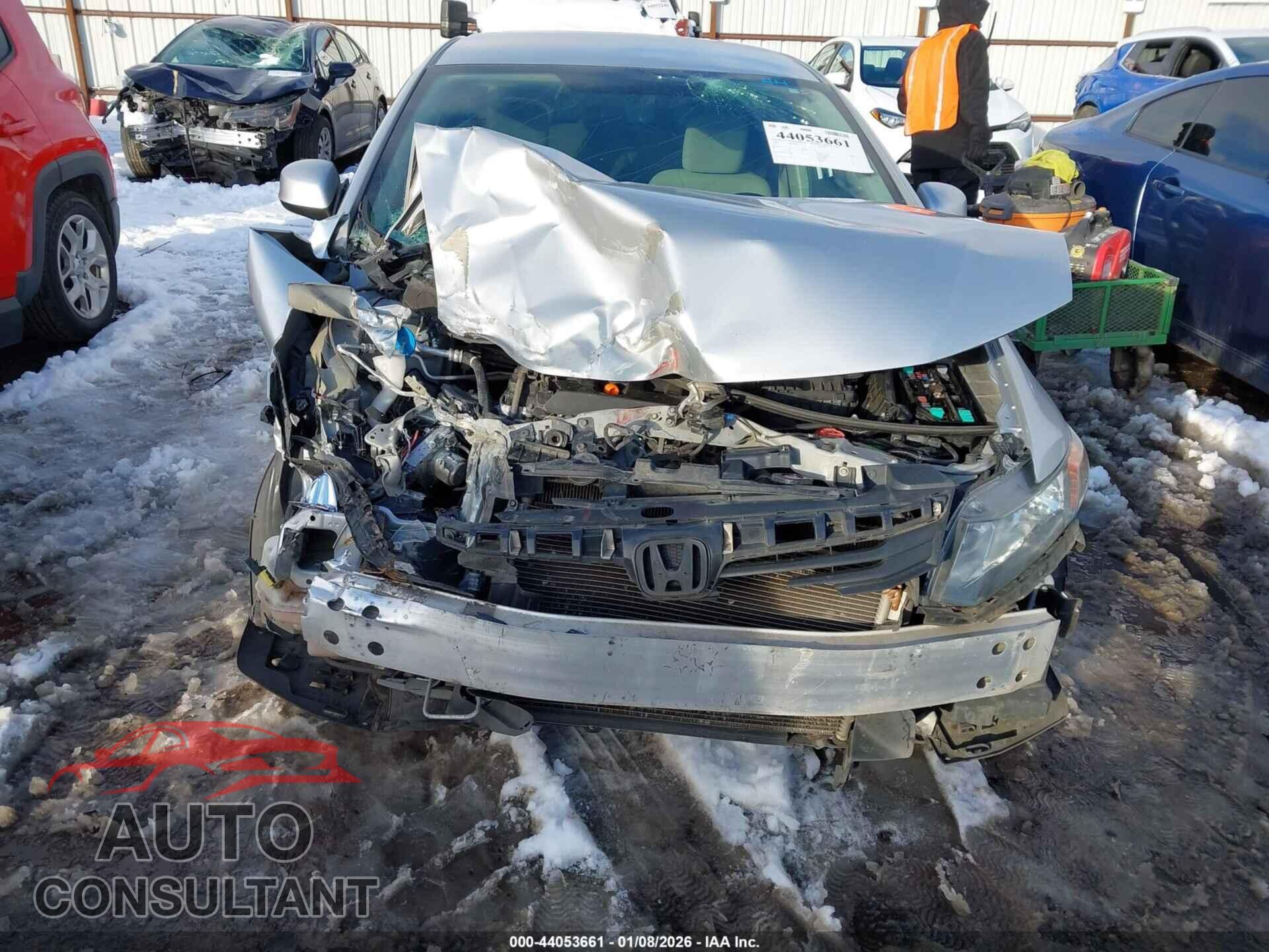 HONDA CIVIC 2012 - 2HGFB2E54CH528453