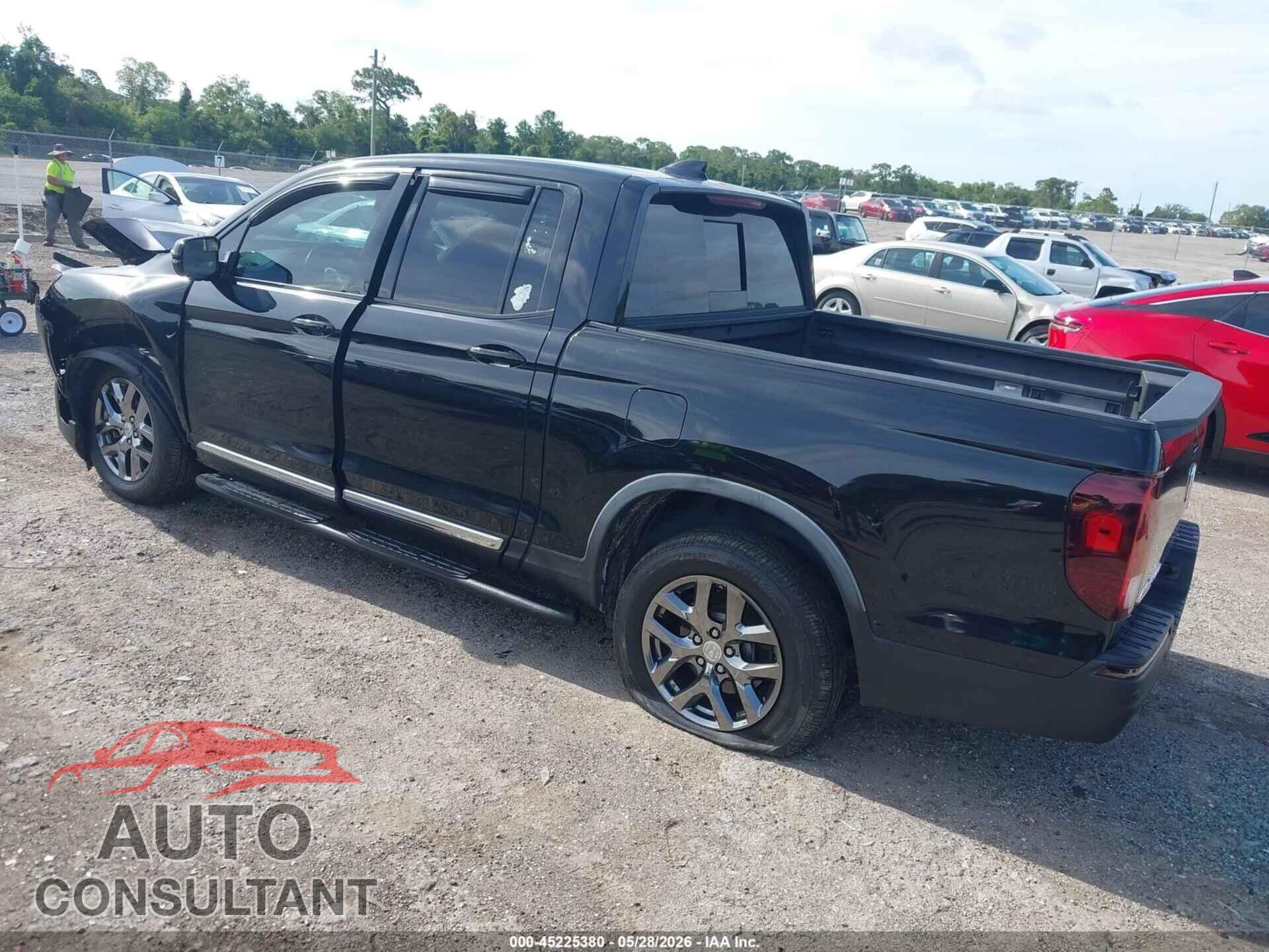 HONDA RIDGELINE 2017 - 5FPYK3F8XHB006985
