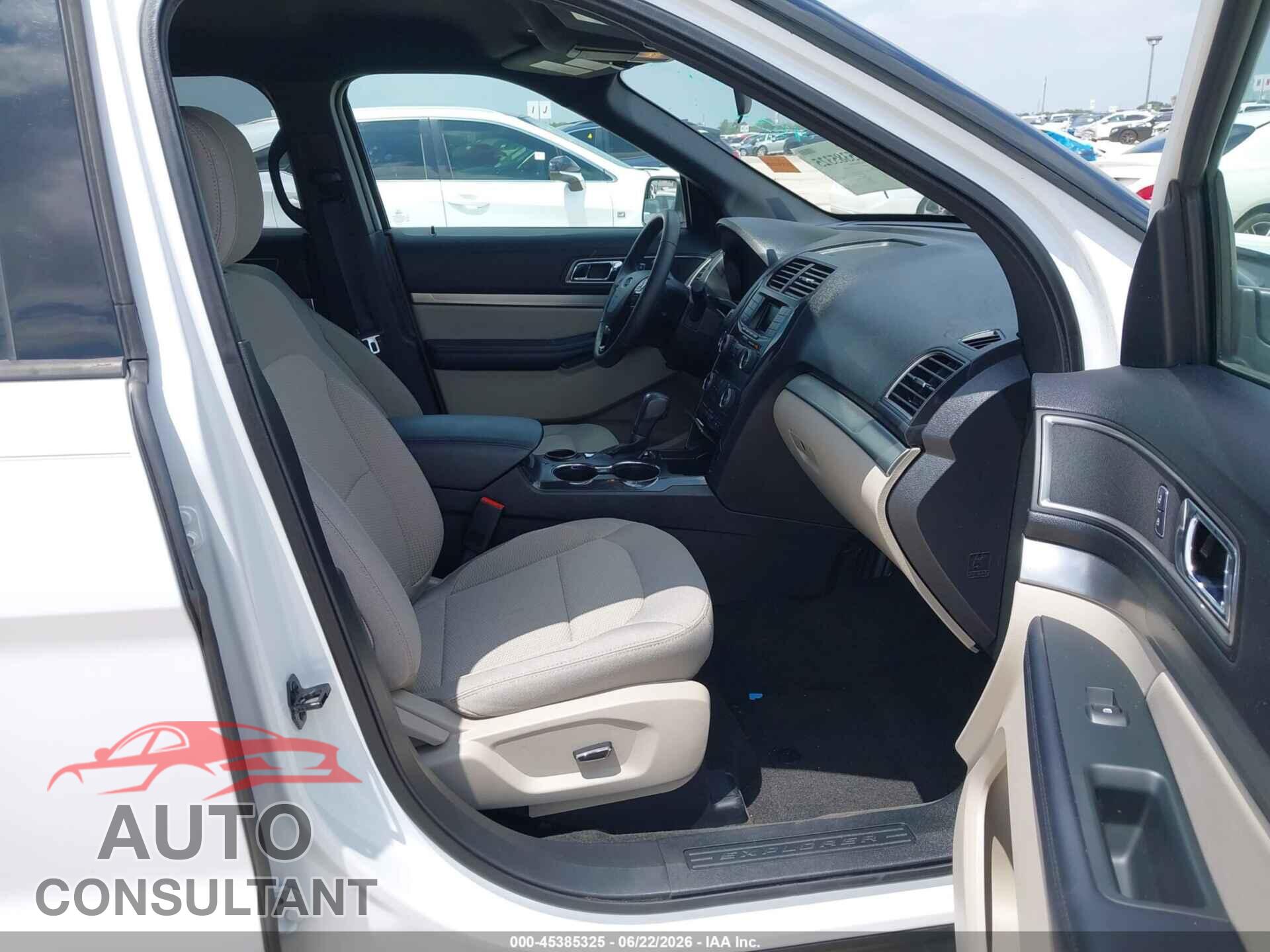 FORD EXPLORER 2018 - 1FM5K7D89JGA35536