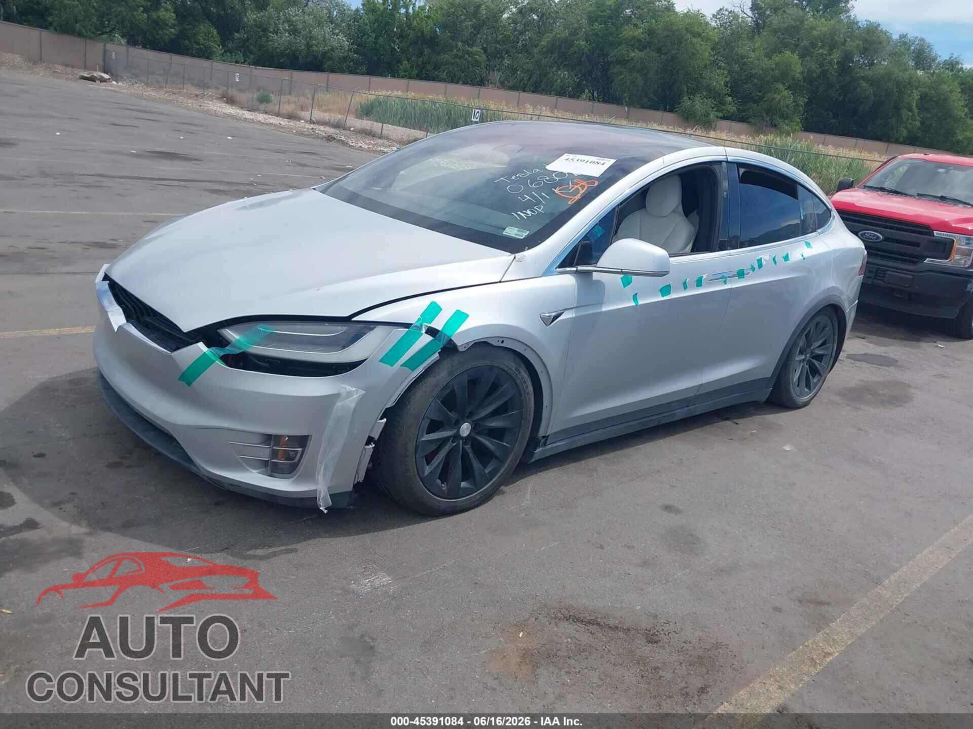 TESLA MODEL X 2017 - 5YJXCBE26HF068098