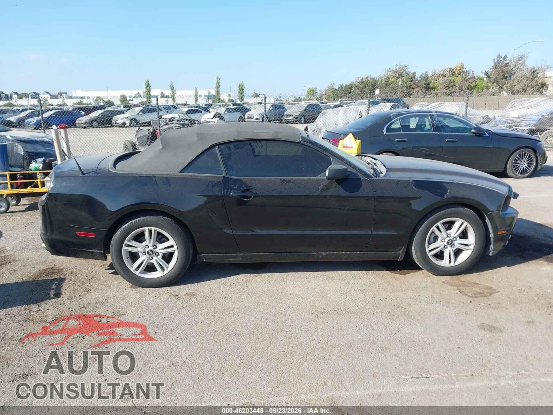 FORD MUSTANG 2014 - 1ZVBP8EM4E5267017