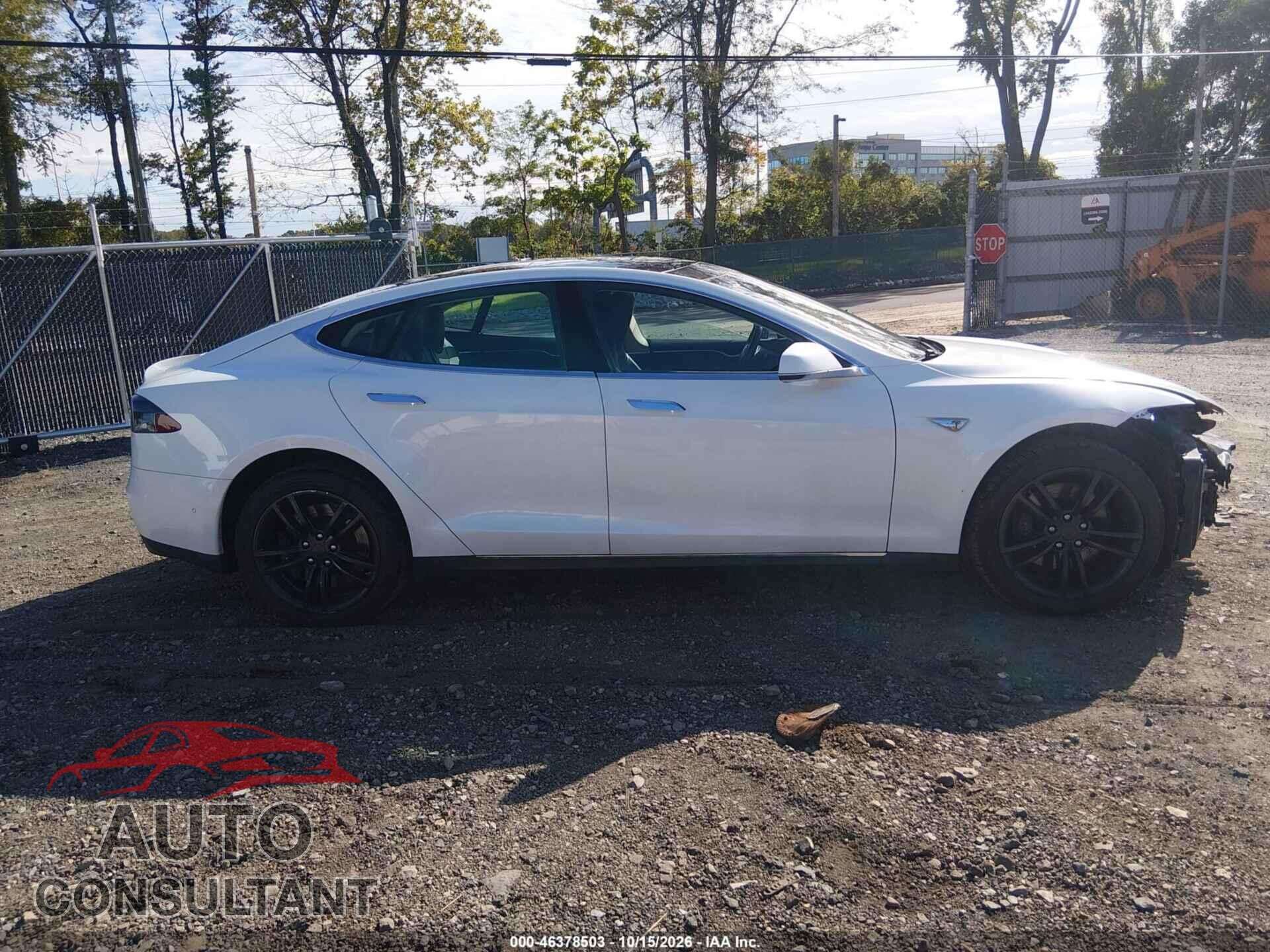 TESLA MODEL S 2015 - 5YJSA1S25FF087608