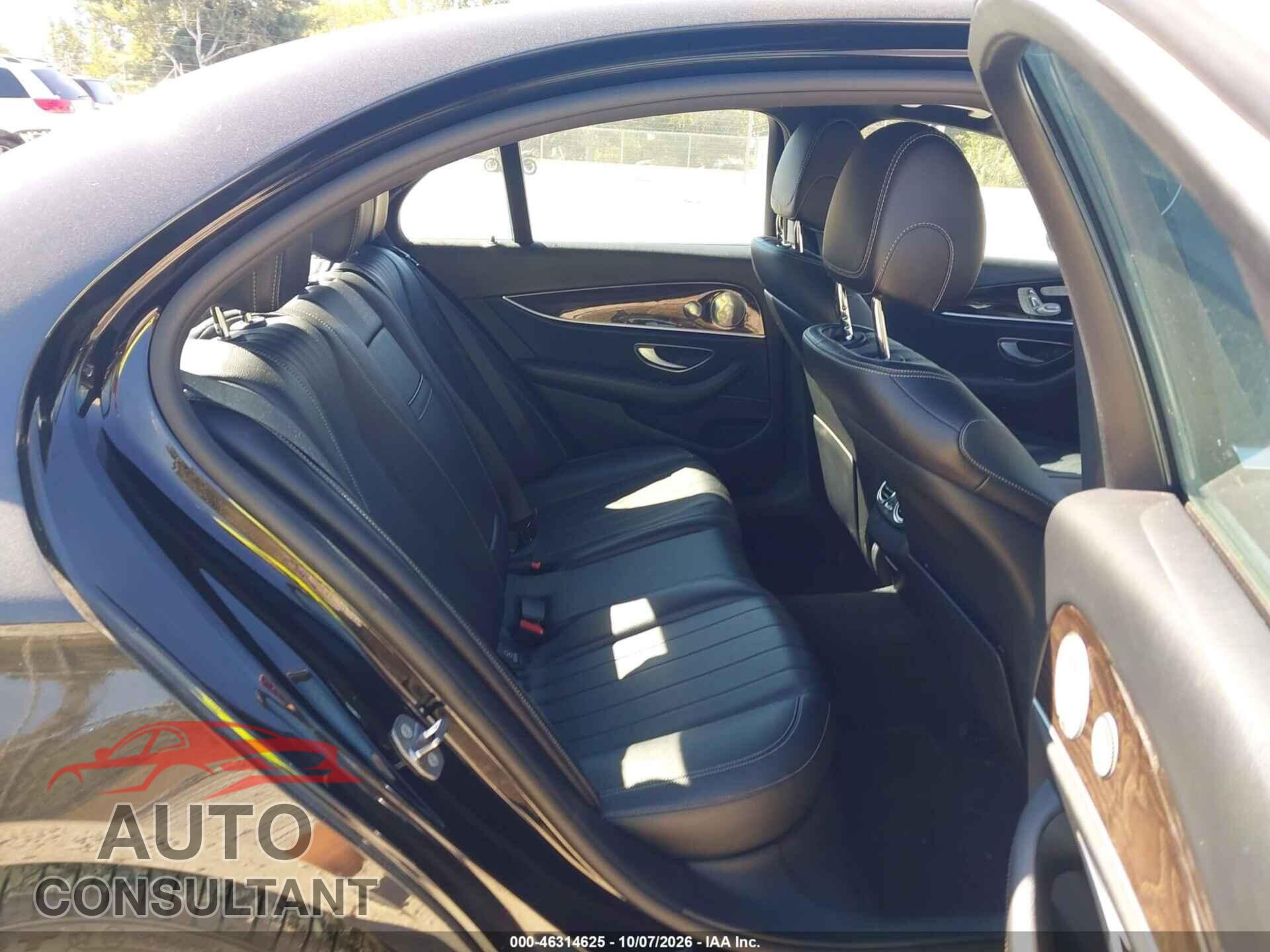 MERCEDES-BENZ E 300 2017 - WDDZF4JB2HA043926