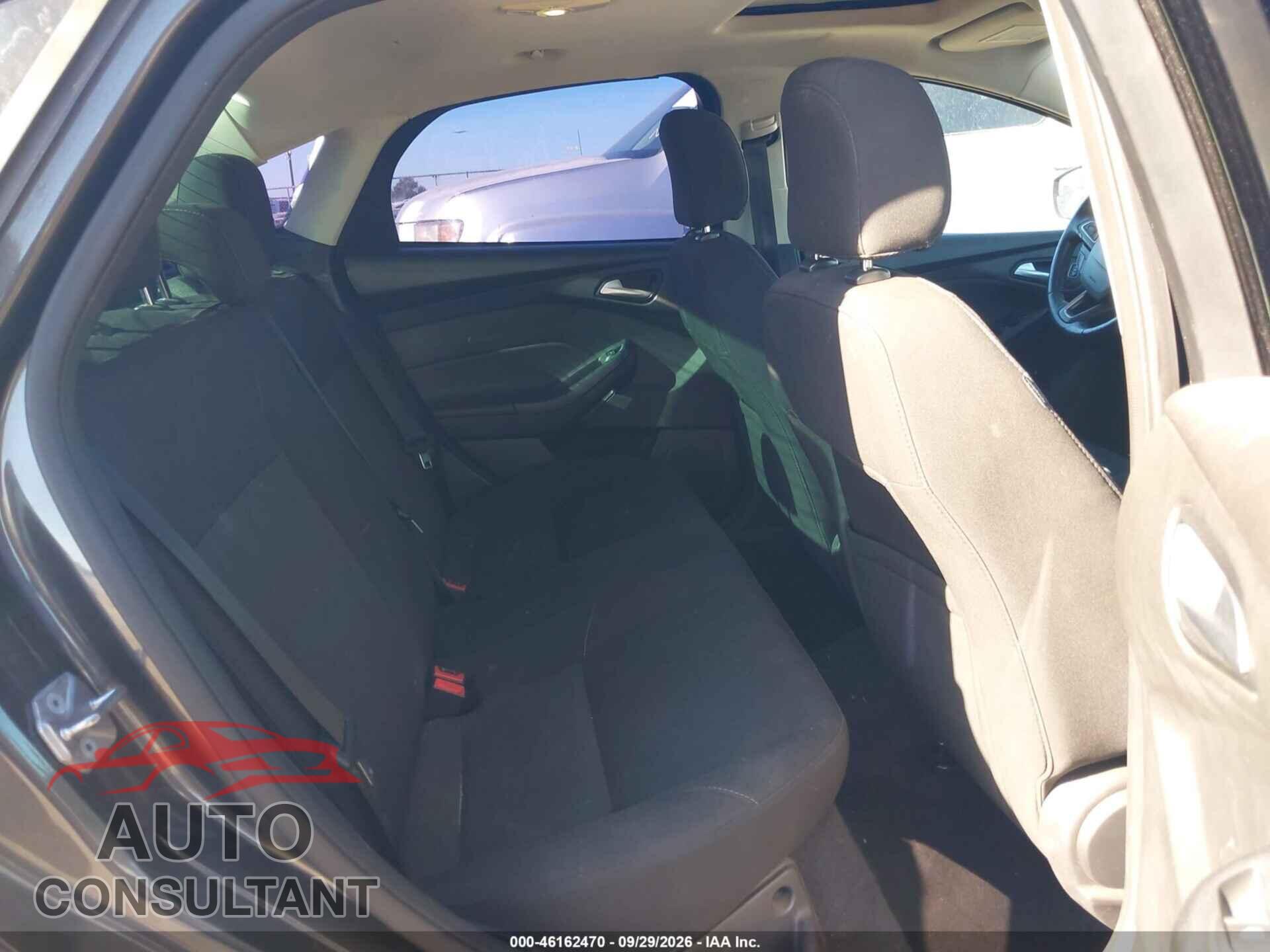FORD FOCUS 2016 - 1FADP3FE2GL257807