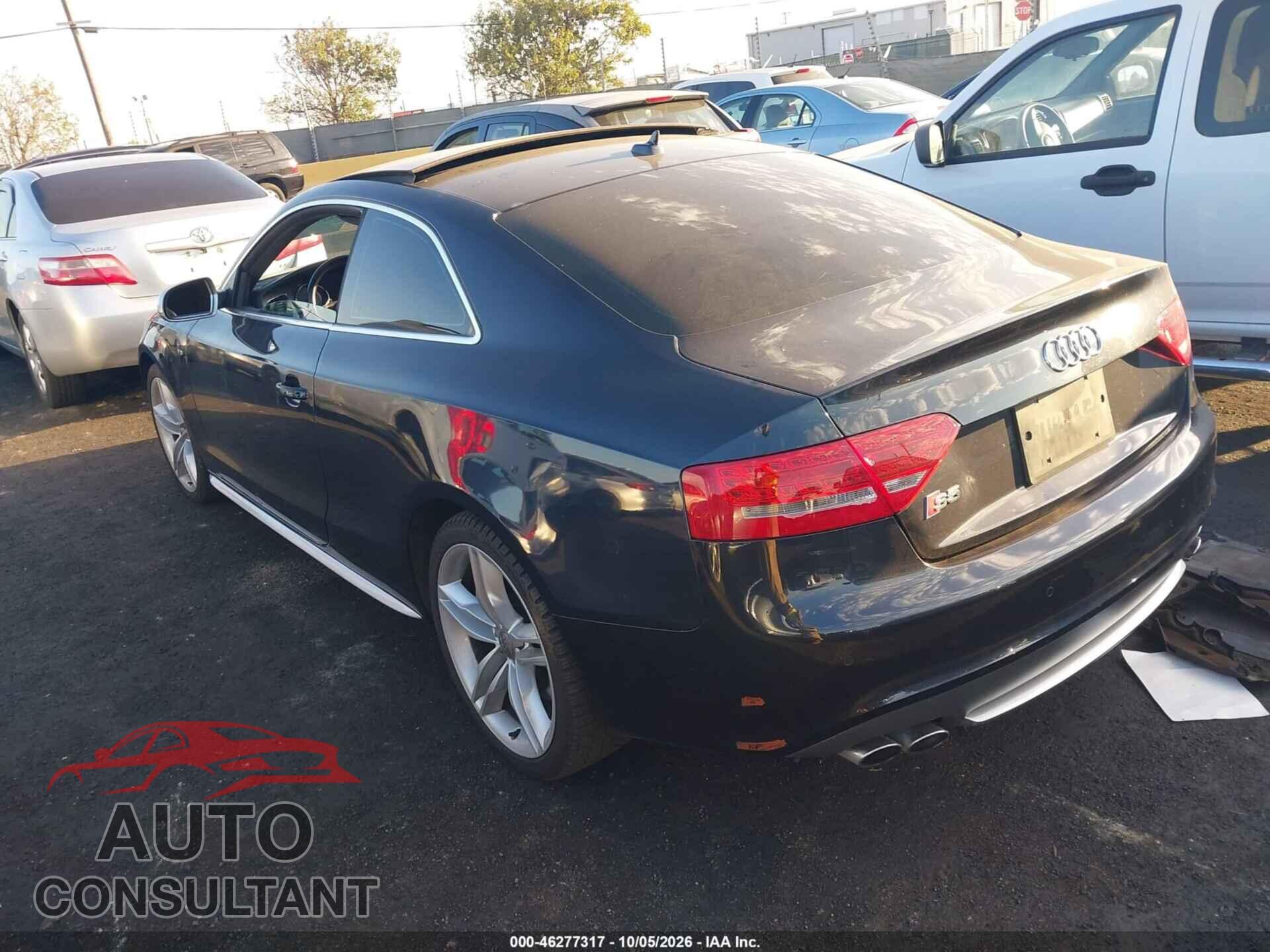 AUDI S5 2012 - WAUVVAFR8CA011102