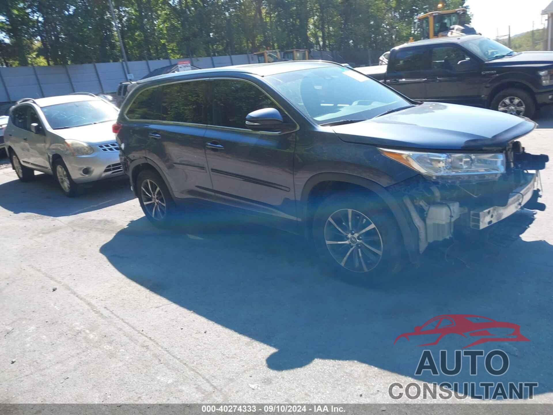 TOYOTA HIGHLANDER 2019 - 5TDJZRFH4KS919320
