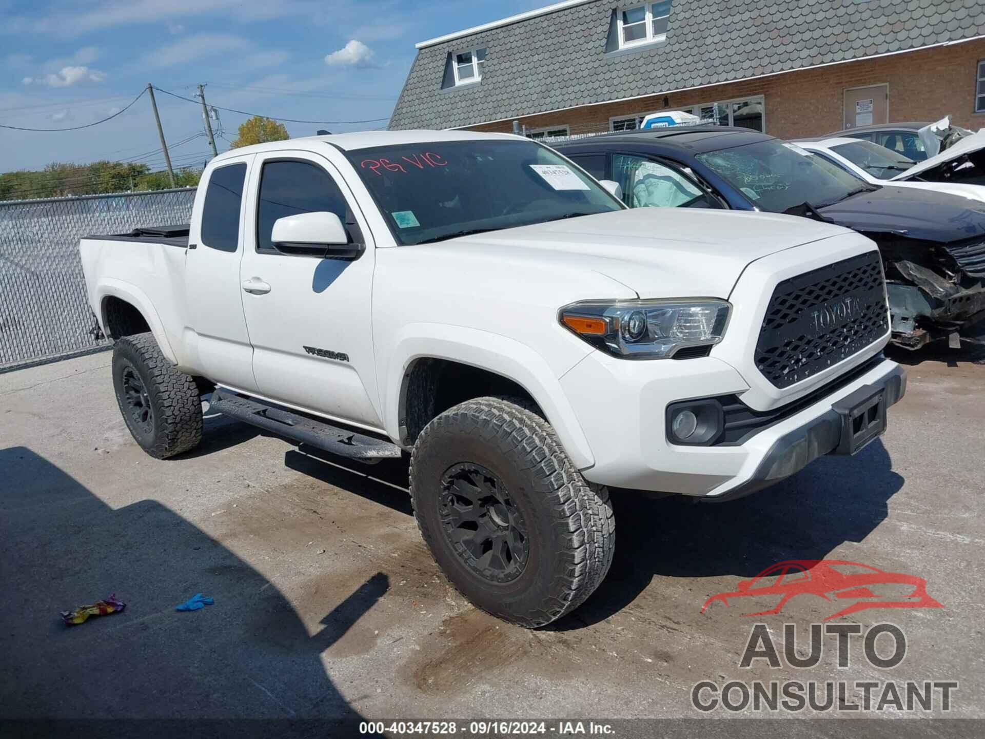 TOYOTA TACOMA 2017 - 5TFSZ5AN1HX105882