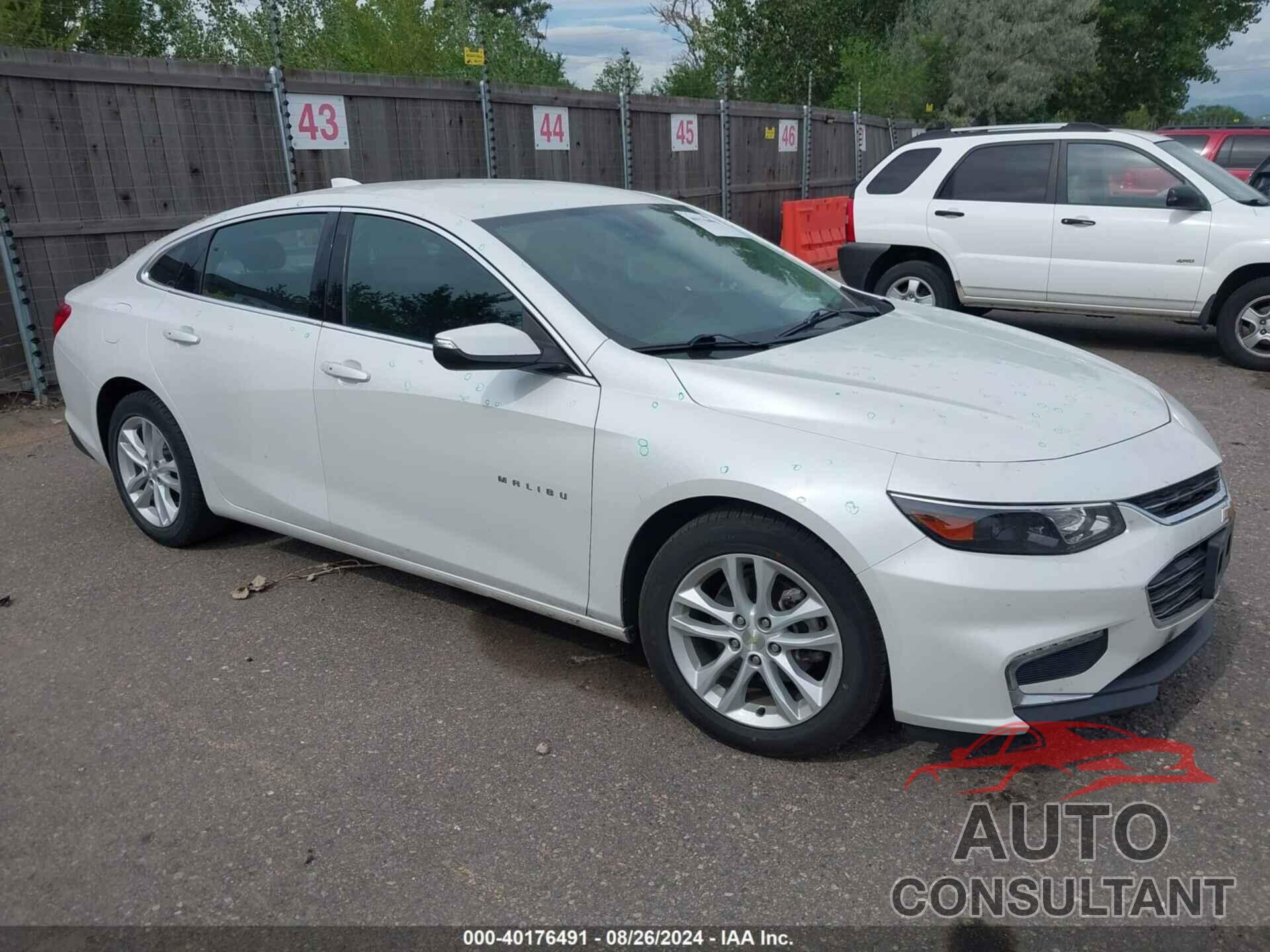 CHEVROLET MALIBU 2017 - 1G1ZE5ST0HF205929