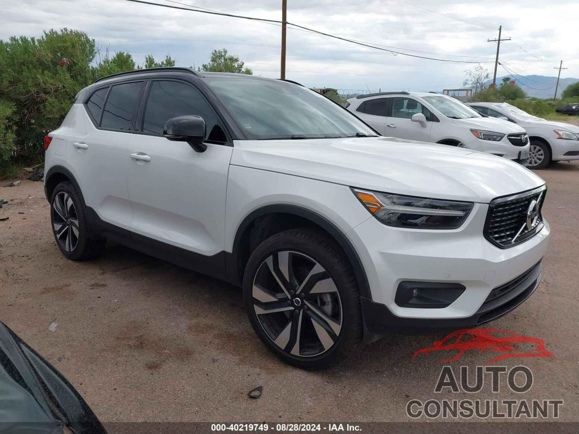 VOLVO XC40 2021 - YV4162UMXM2534612