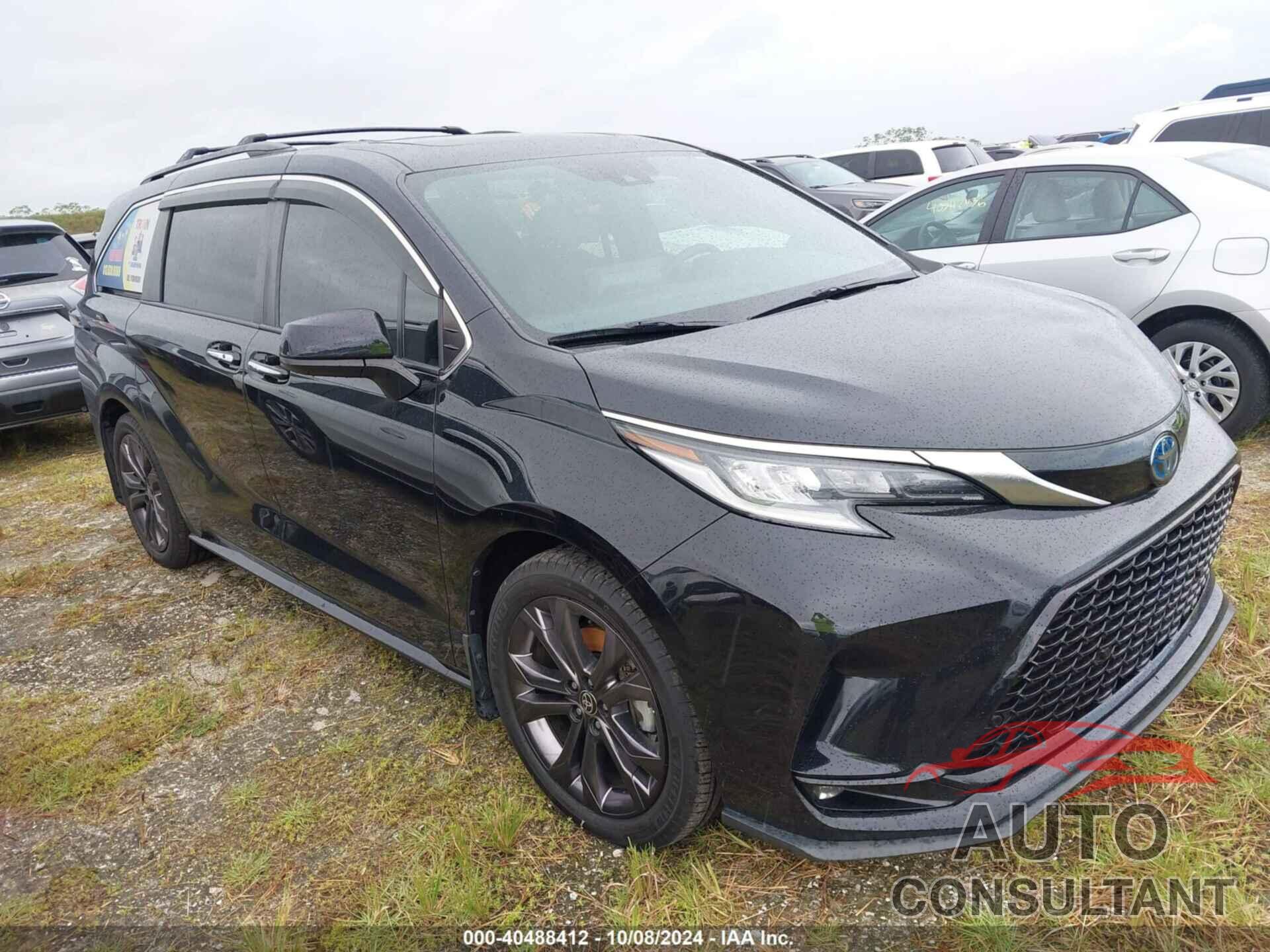 TOYOTA SIENNA 2022 - 5TDXRKECXNS105815