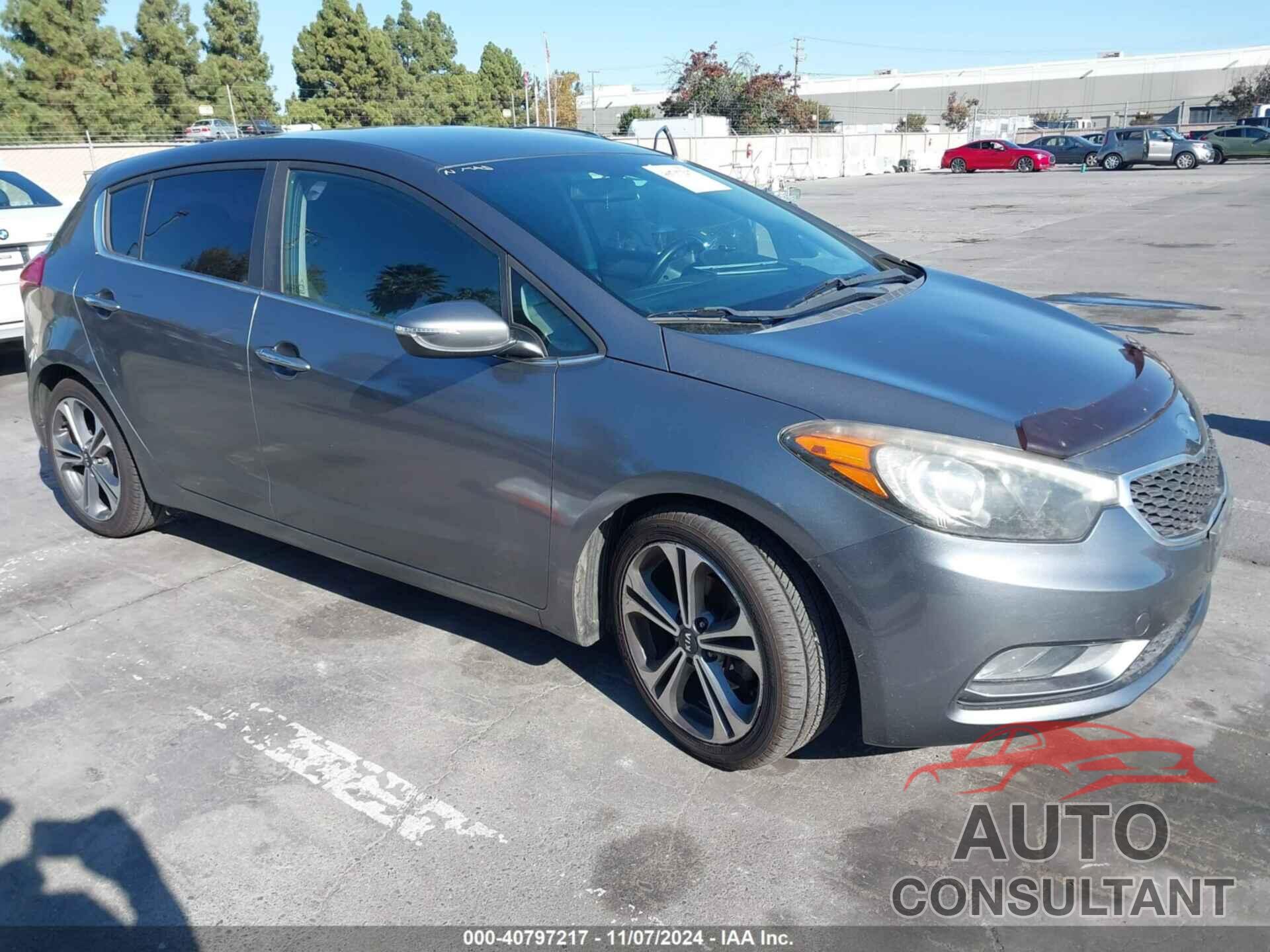 KIA FORTE 2016 - KNAFX5A88G5605286