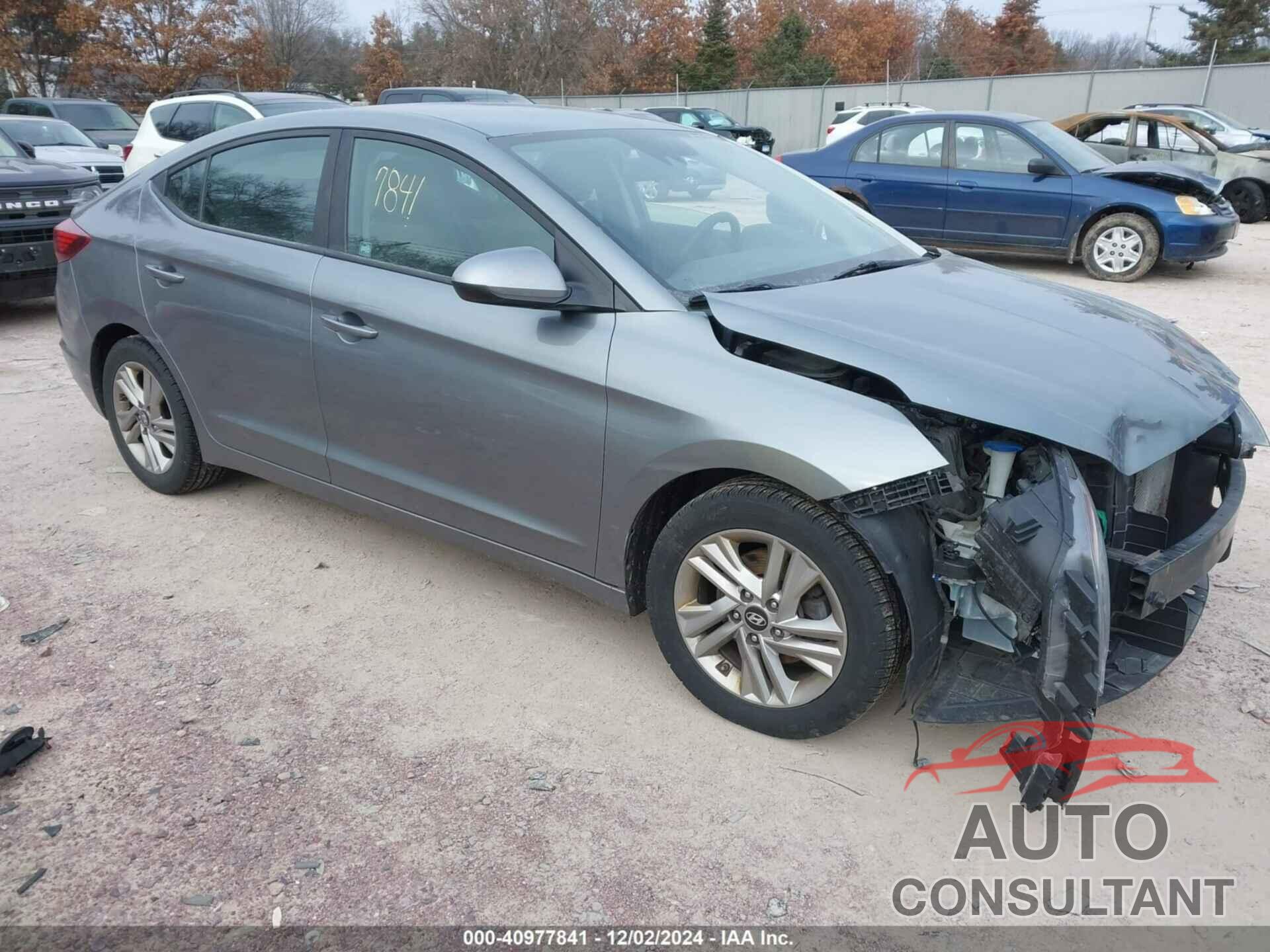 HYUNDAI ELANTRA 2019 - KMHD84LF1KU770197