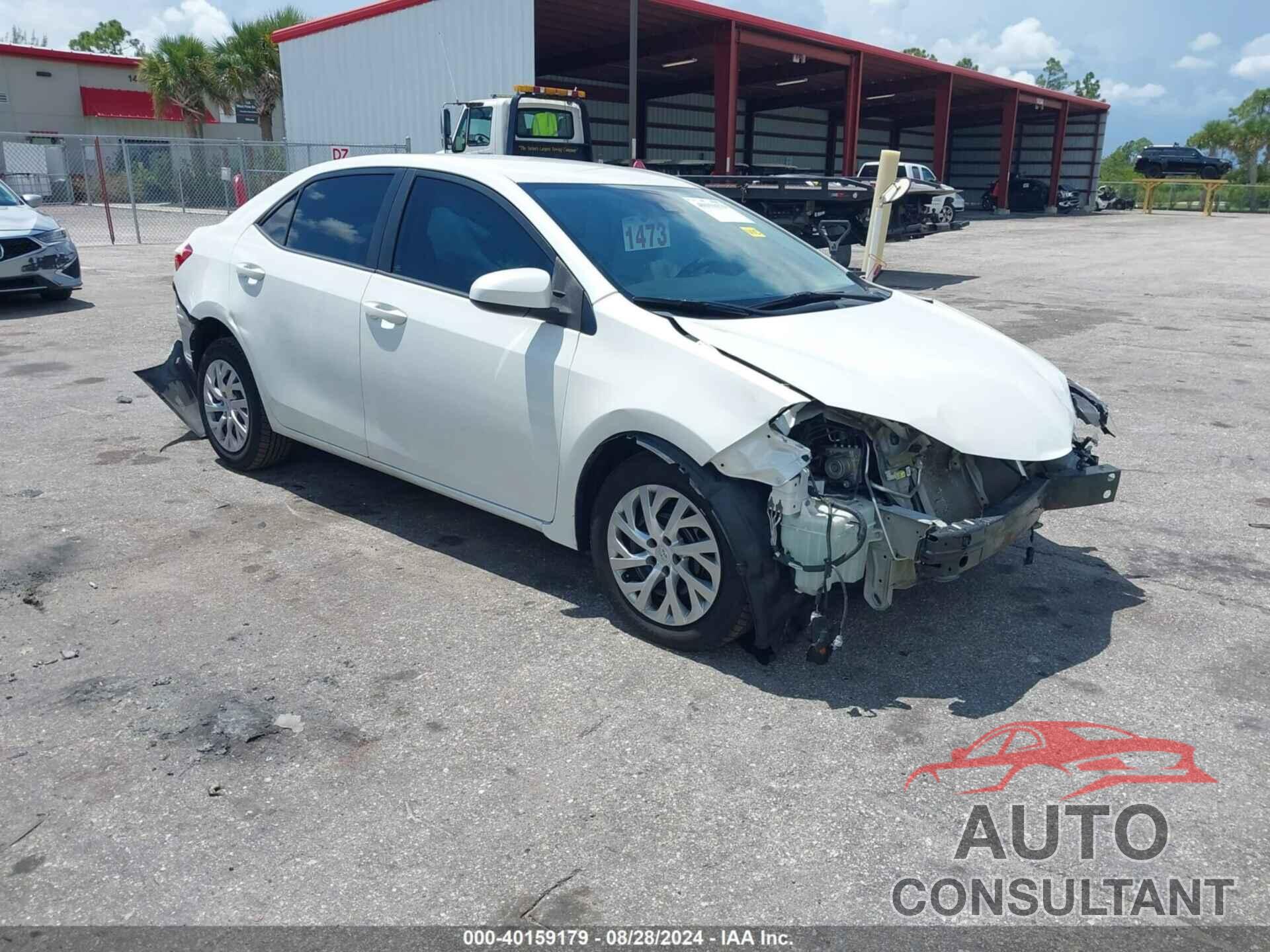TOYOTA COROLLA 2018 - 5YFBURHE4JP822180