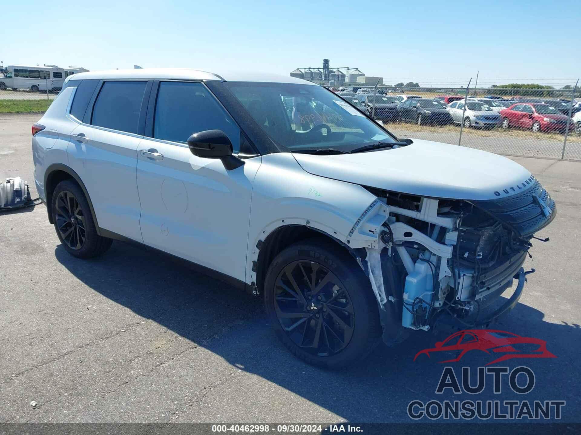 MITSUBISHI OUTLANDER 2023 - JA4J4UA84PZ012043
