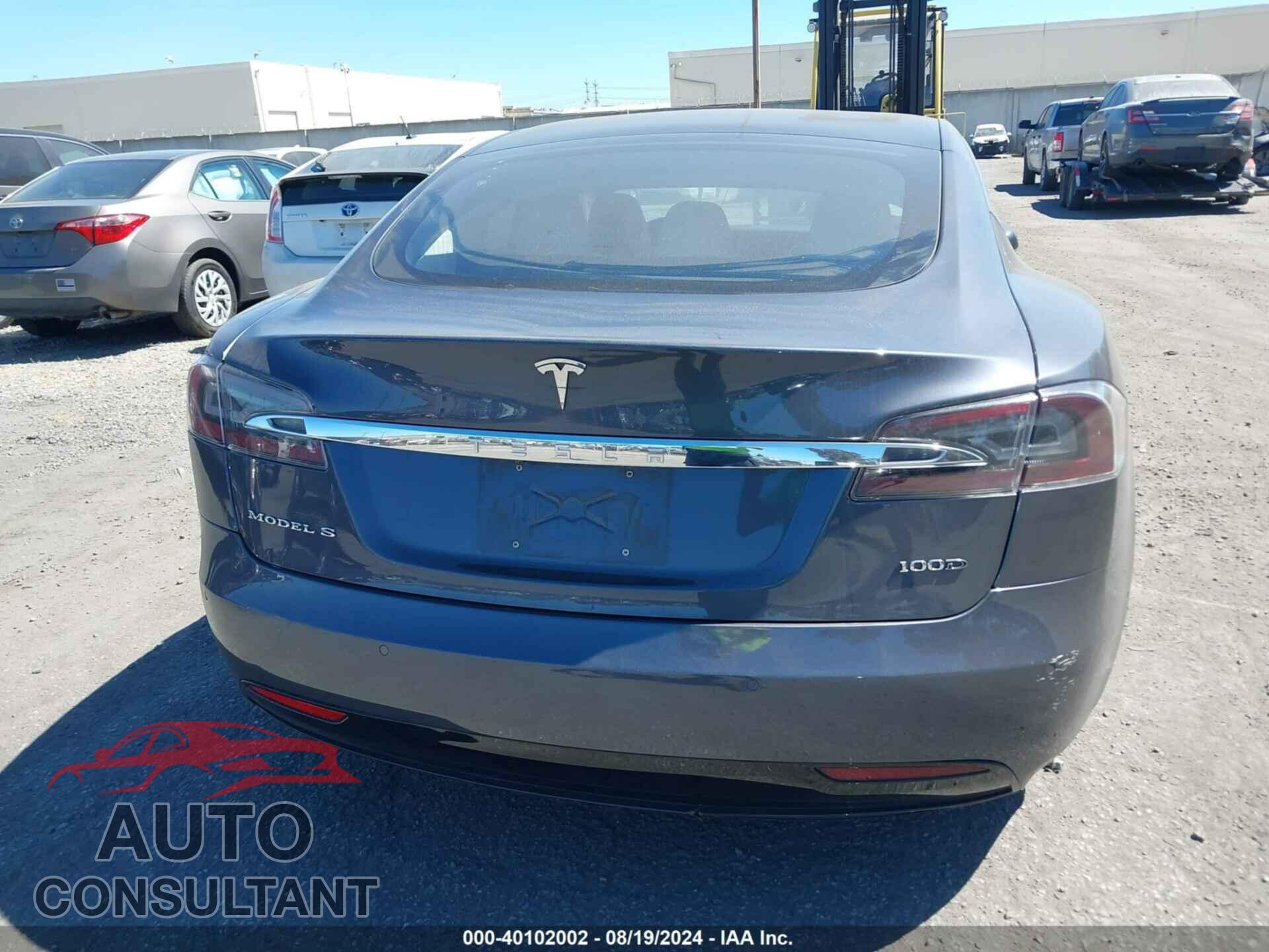 TESLA MODEL S 2018 - 5YJSA1E25JF291121