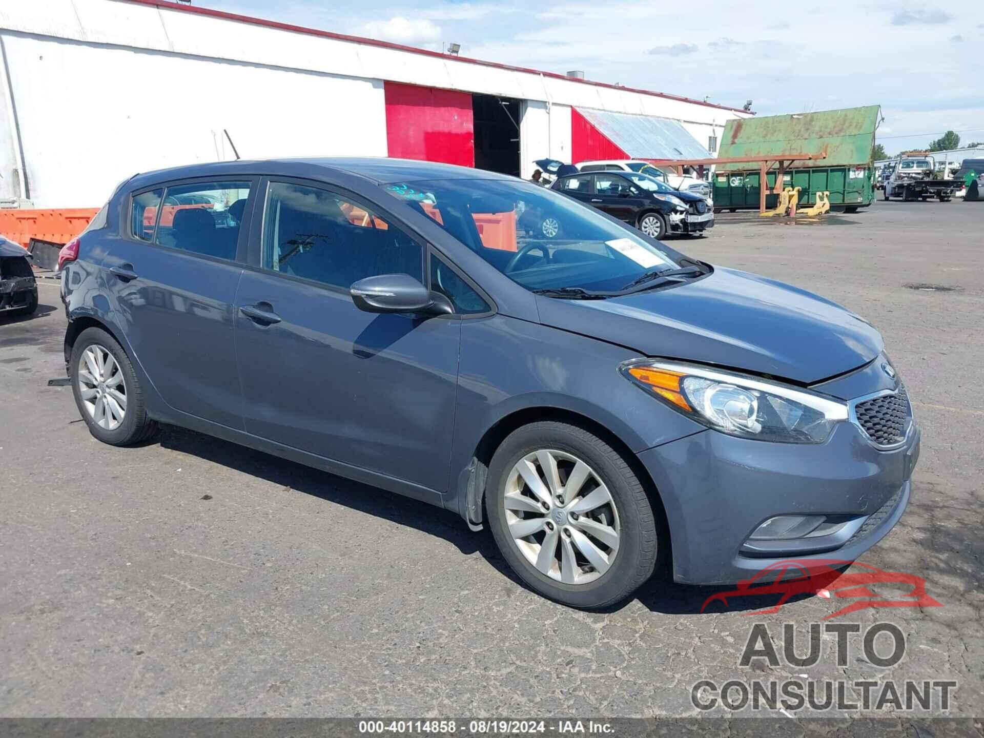 KIA FORTE 2016 - KNAFX5A86G5493085
