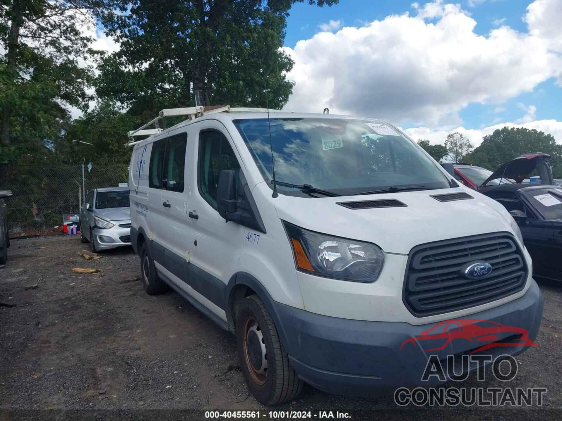 FORD TRANSIT-150 2017 - 1FTYE1ZM4HKA84677