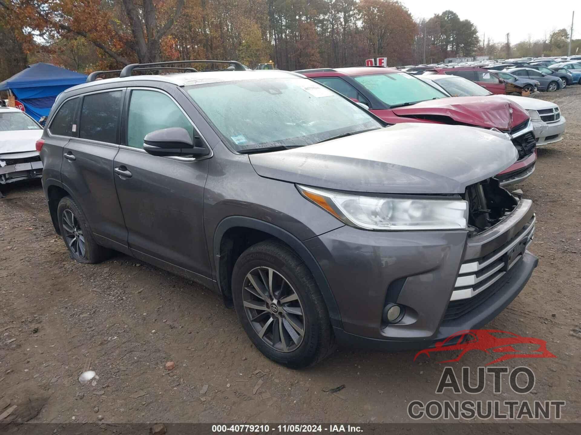 TOYOTA HIGHLANDER 2018 - 5TDJZRFH8JS561217