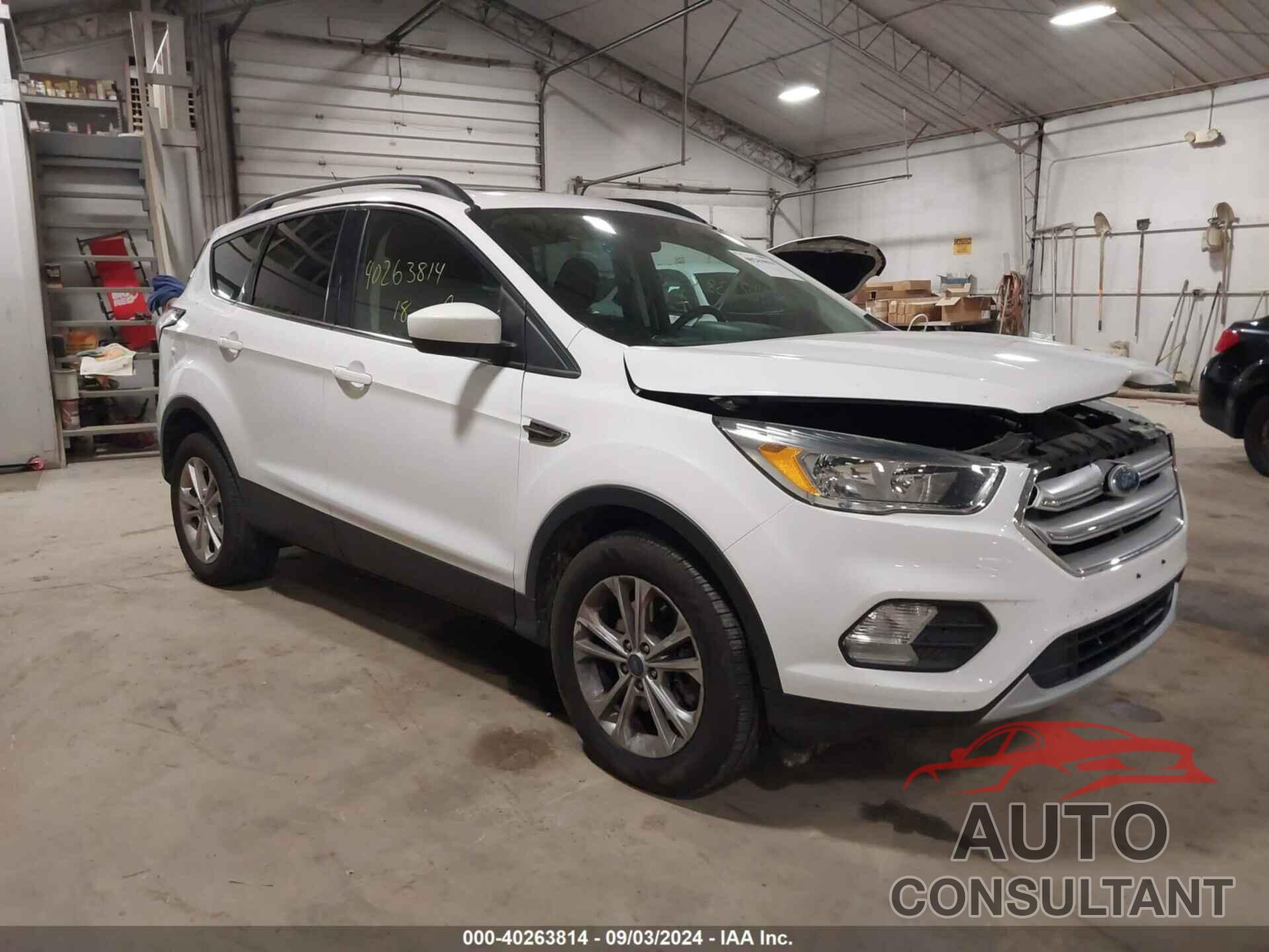 FORD ESCAPE 2018 - 1FMCU9GD8JUB28913