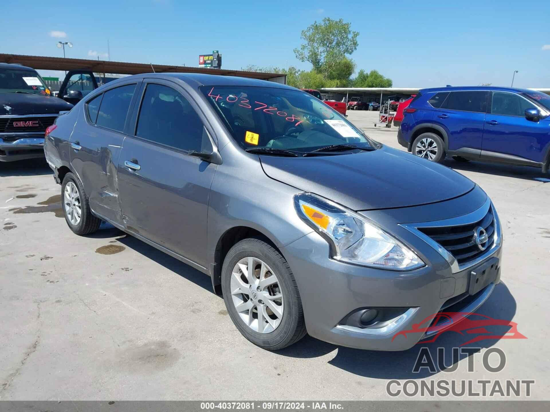 NISSAN VERSA 2017 - 3N1CN7AP8HL893636