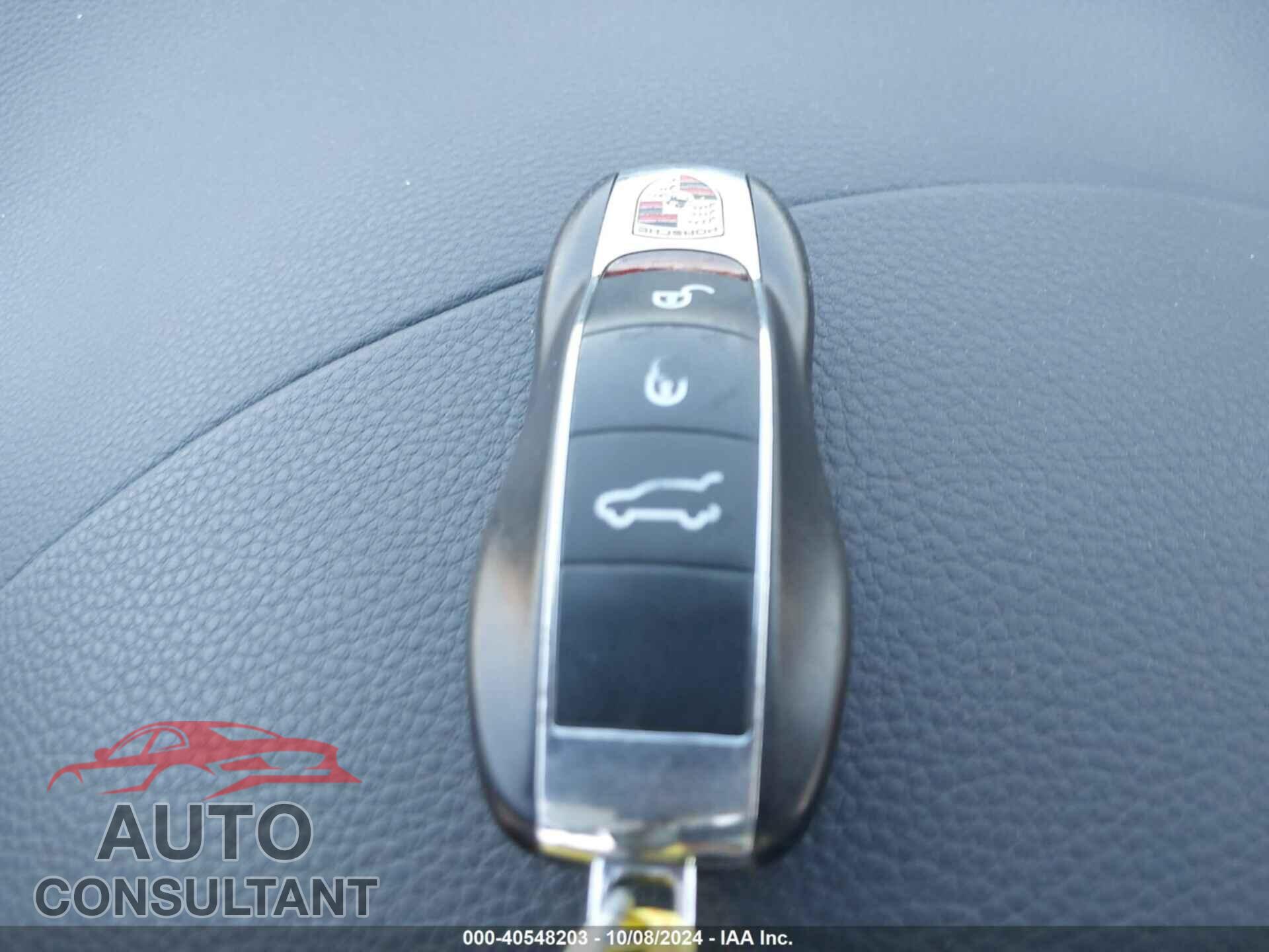PORSCHE MACAN 2017 - WP1AA2A55HLB06380