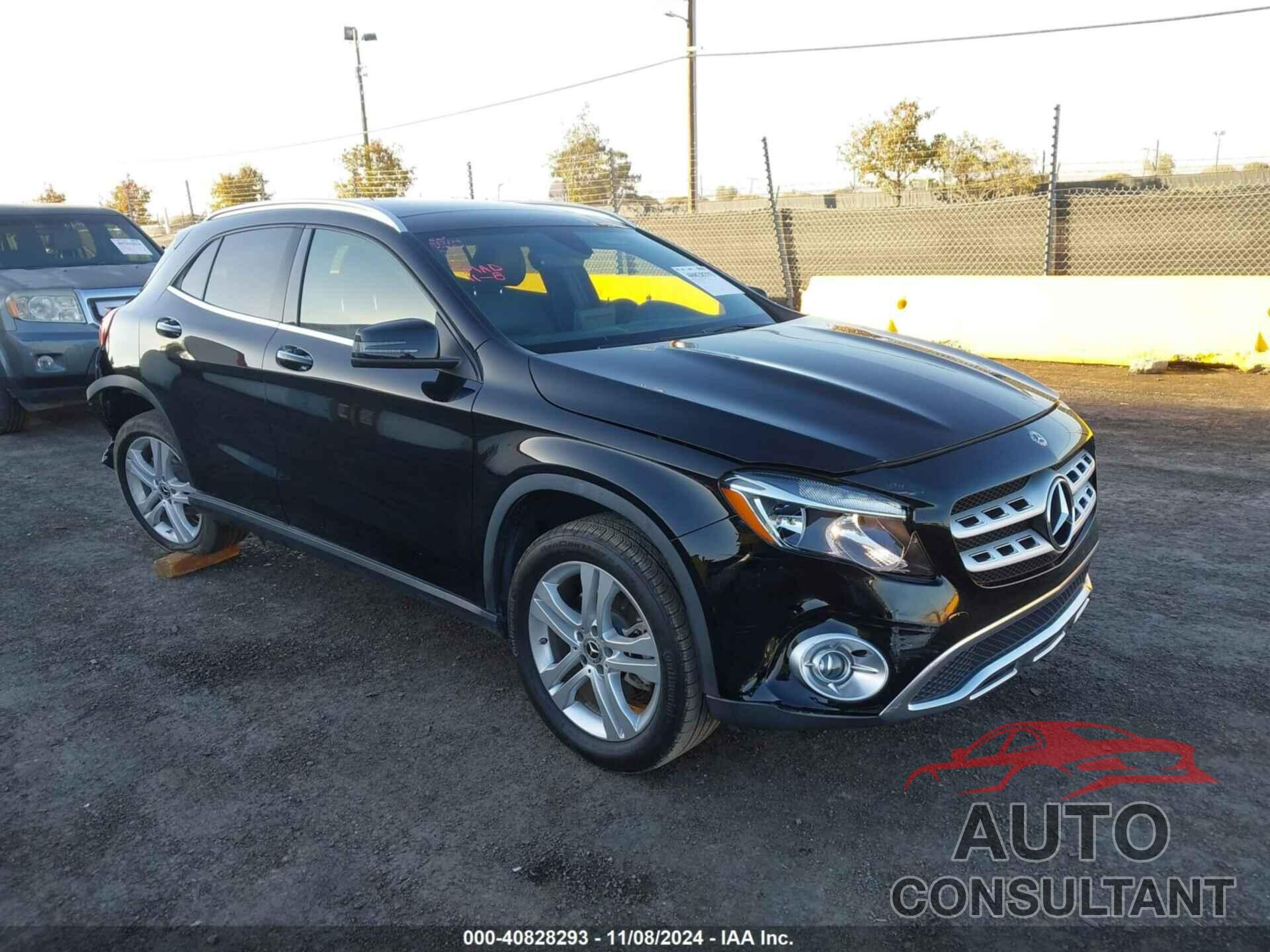 MERCEDES-BENZ GLA 250 2019 - WDCTG4GB1KU014826