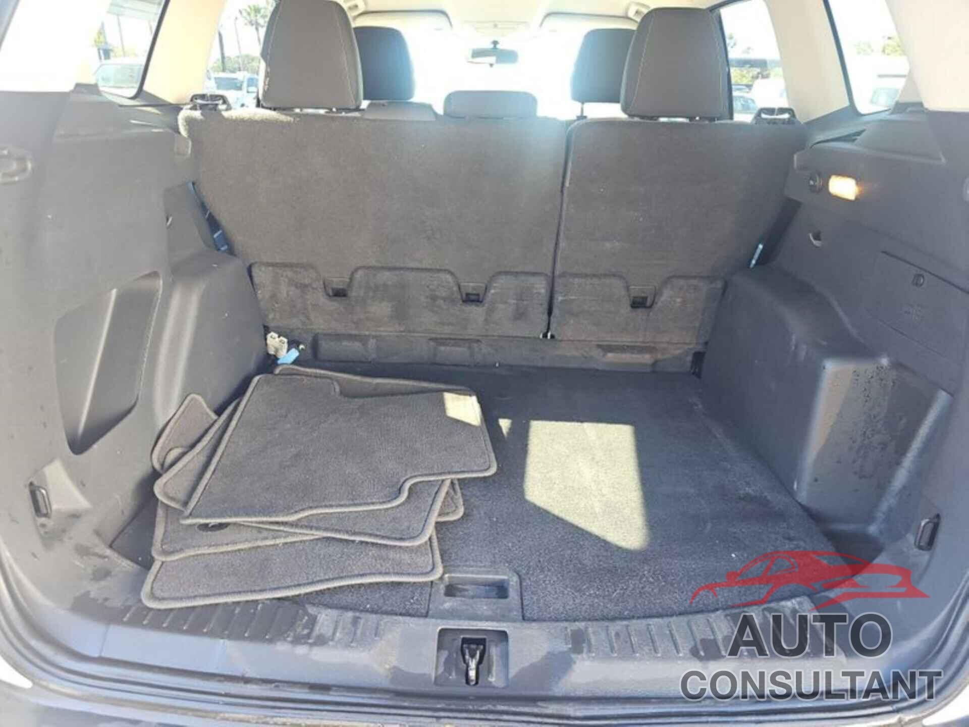FORD ESCAPE 2016 - 1FMCU0GX7GUB00969